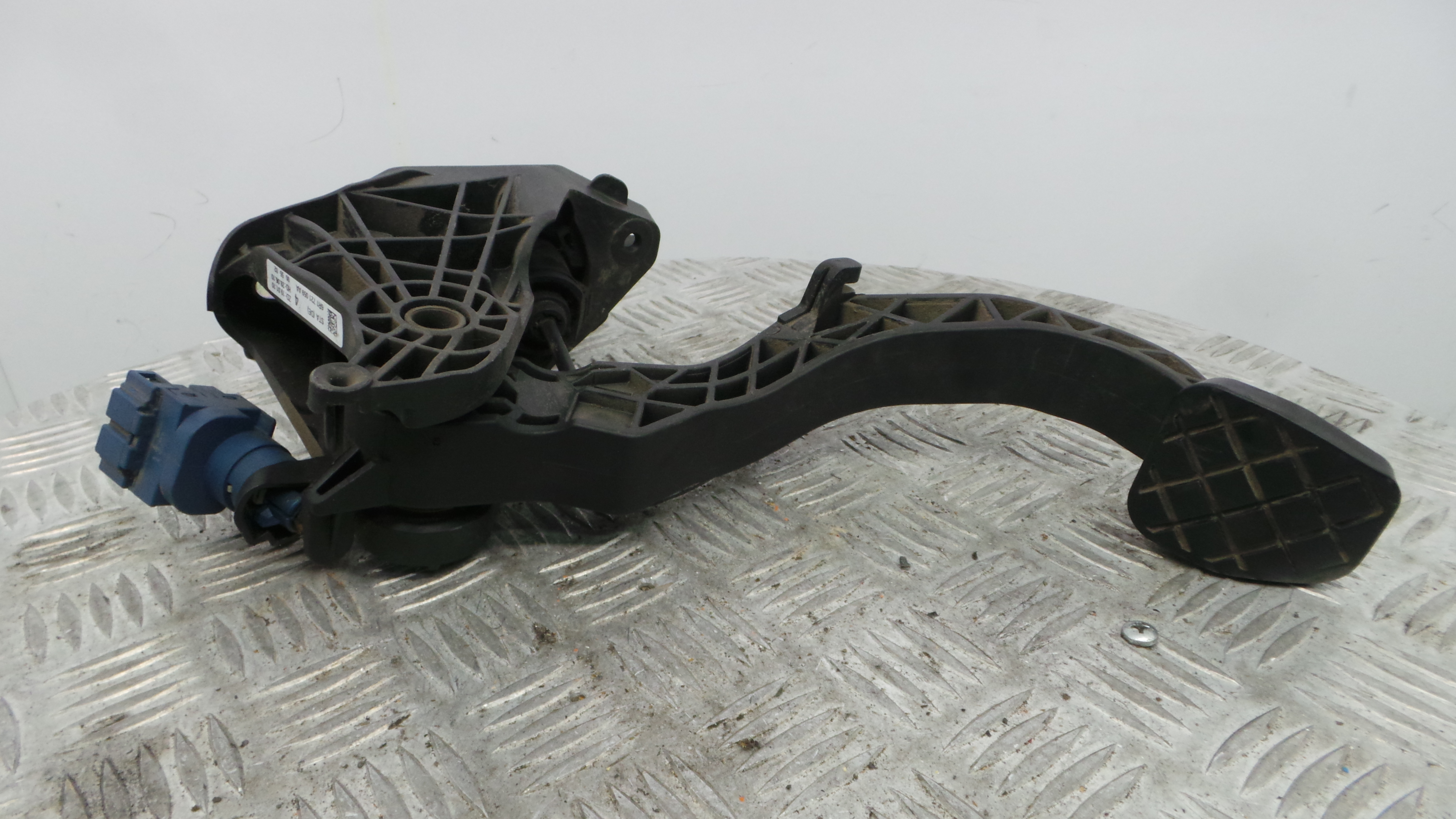 Pedal de Embraiagem 6R1721059AA - SEAT IBIZA IV (6J5, 6P1), IBIZA Mk IV (6J5, 6P1)-35058760