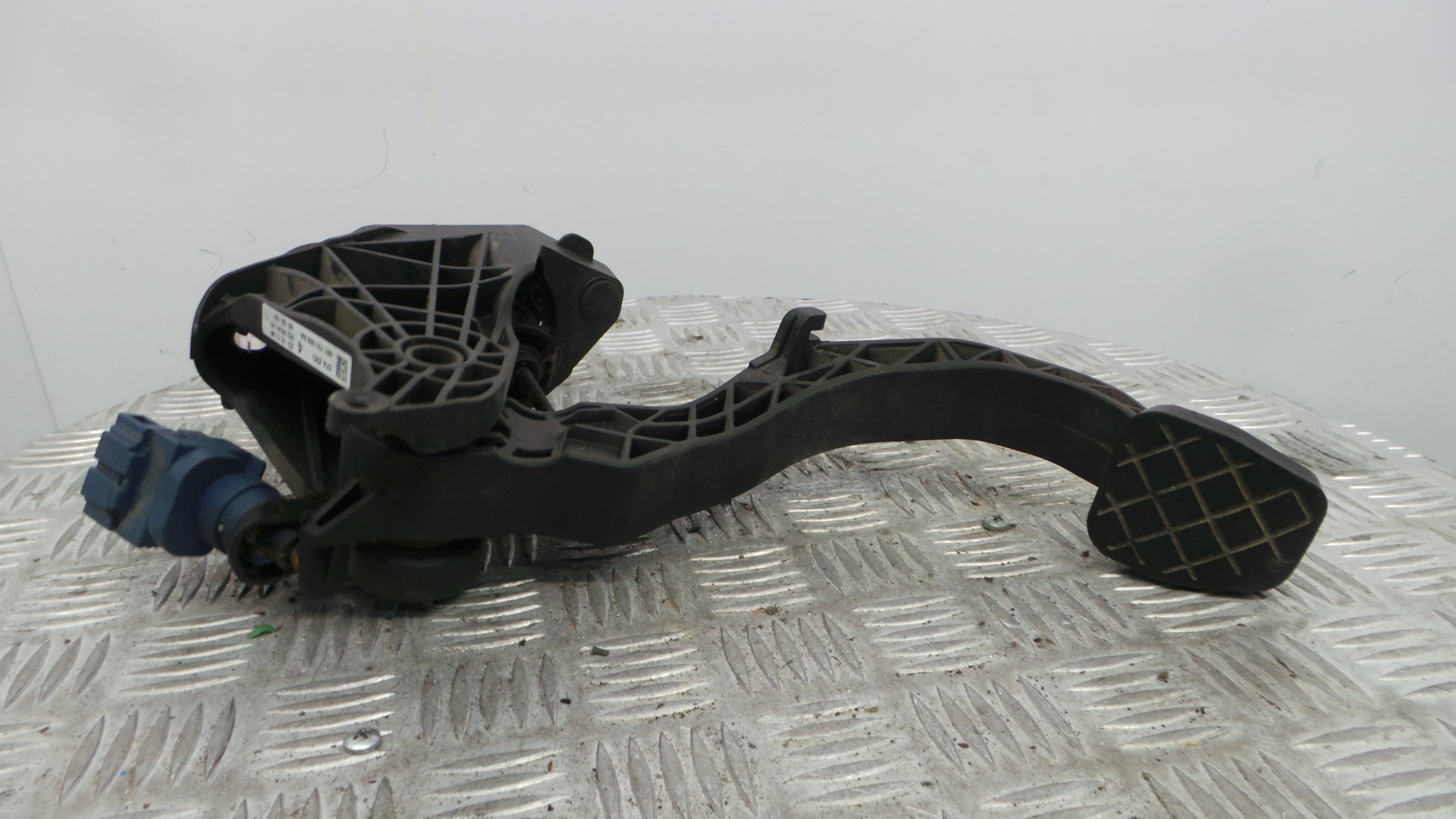 Pedal de Embraiagem 6R1721059AA - SEAT IBIZA IV (6J5, 6P1), IBIZA Mk IV (6J5, 6P1)-35058974
