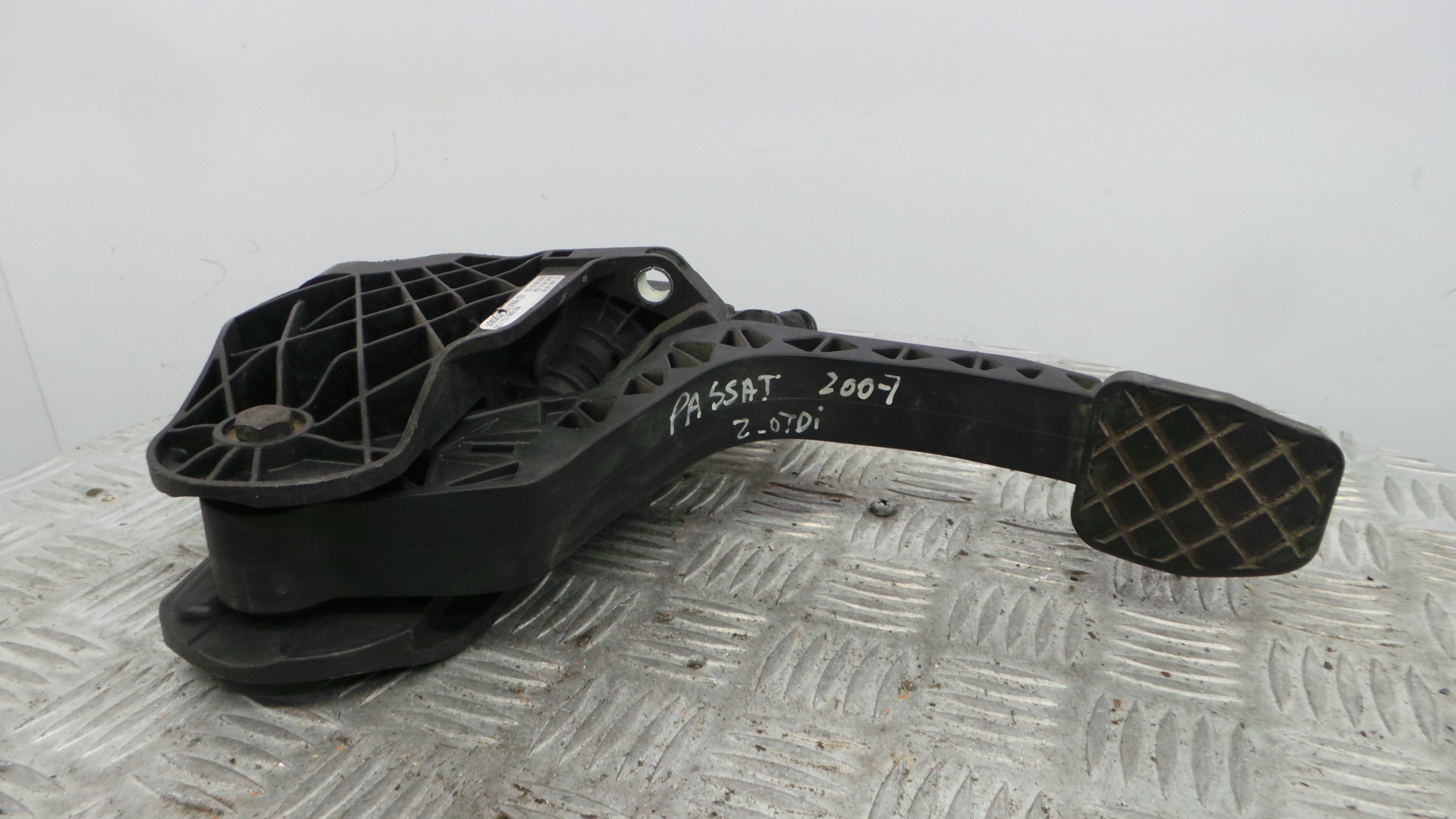 Pedal de Embraiagem 3C1721059AA - VW PASSAT B6 (3C2)-35059738 Pedal de Embraiagem 3C1721059AA - VW PASSAT B6 (3C2)-35059738