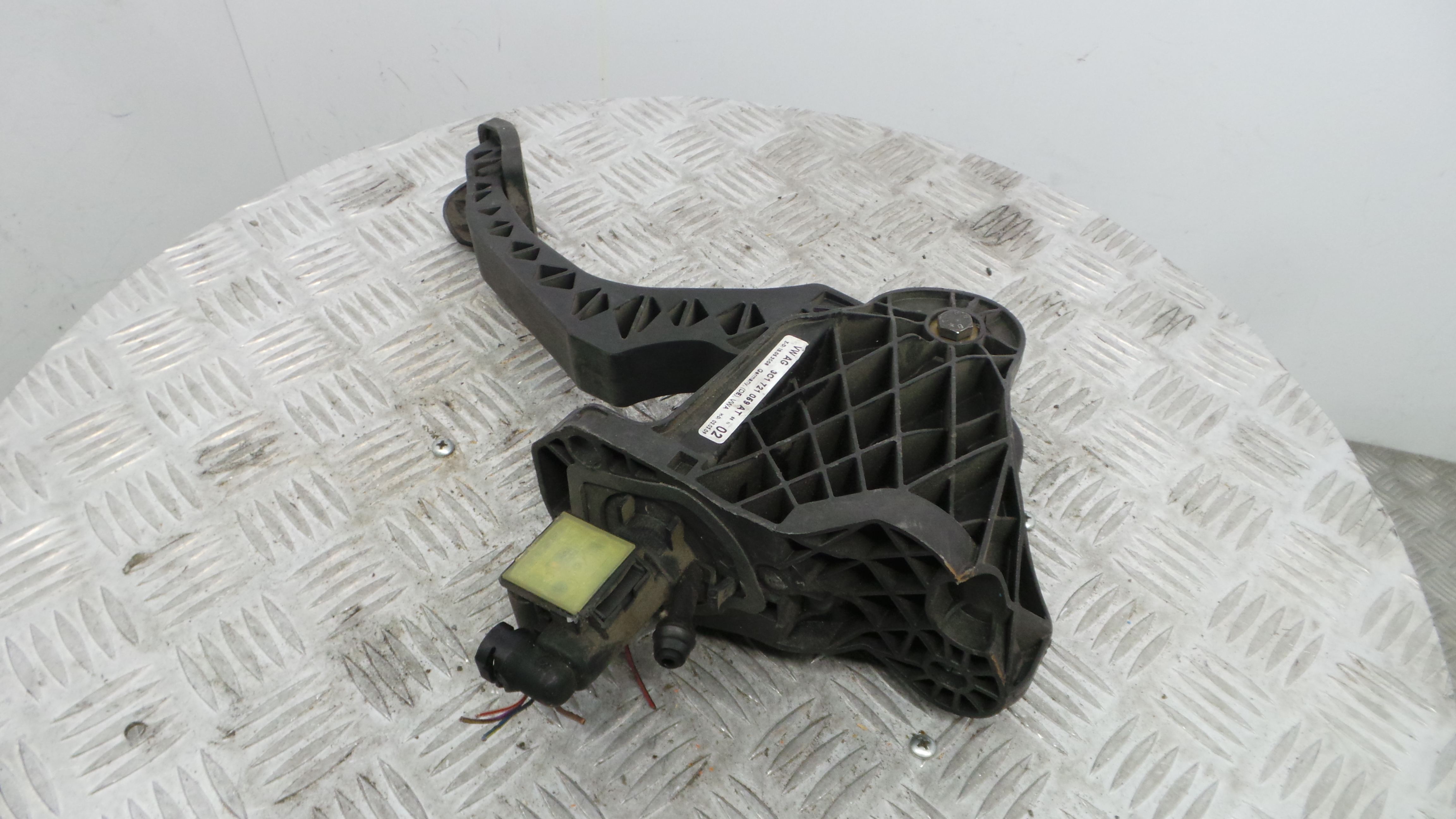 Pedal de Embraiagem 3C1721059AT - VW PASSAT B6 (3C2)-35059944
