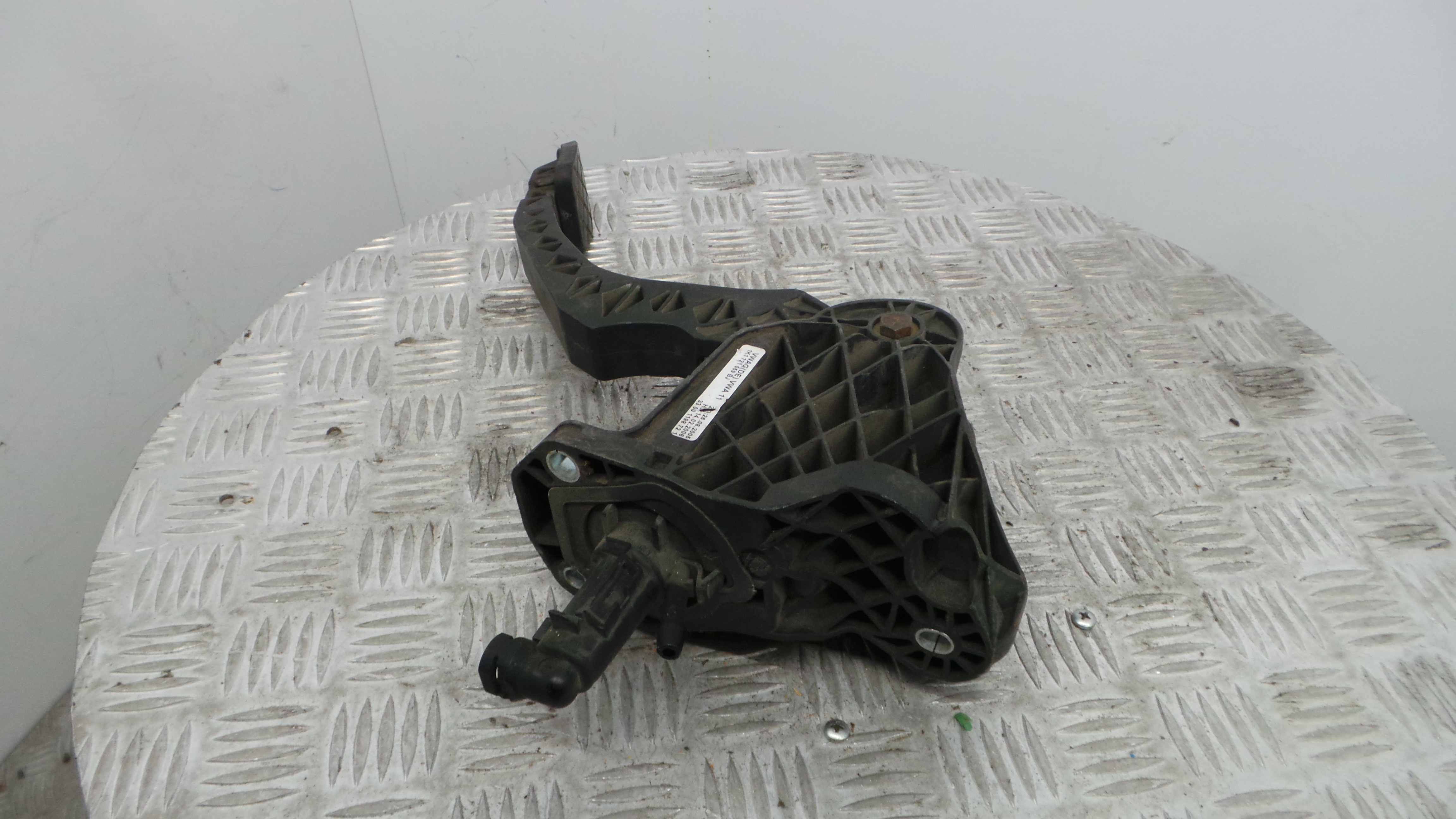 Pedal de Embraiagem 1K1721059BJ - SEAT LEON (1P1)-35060121