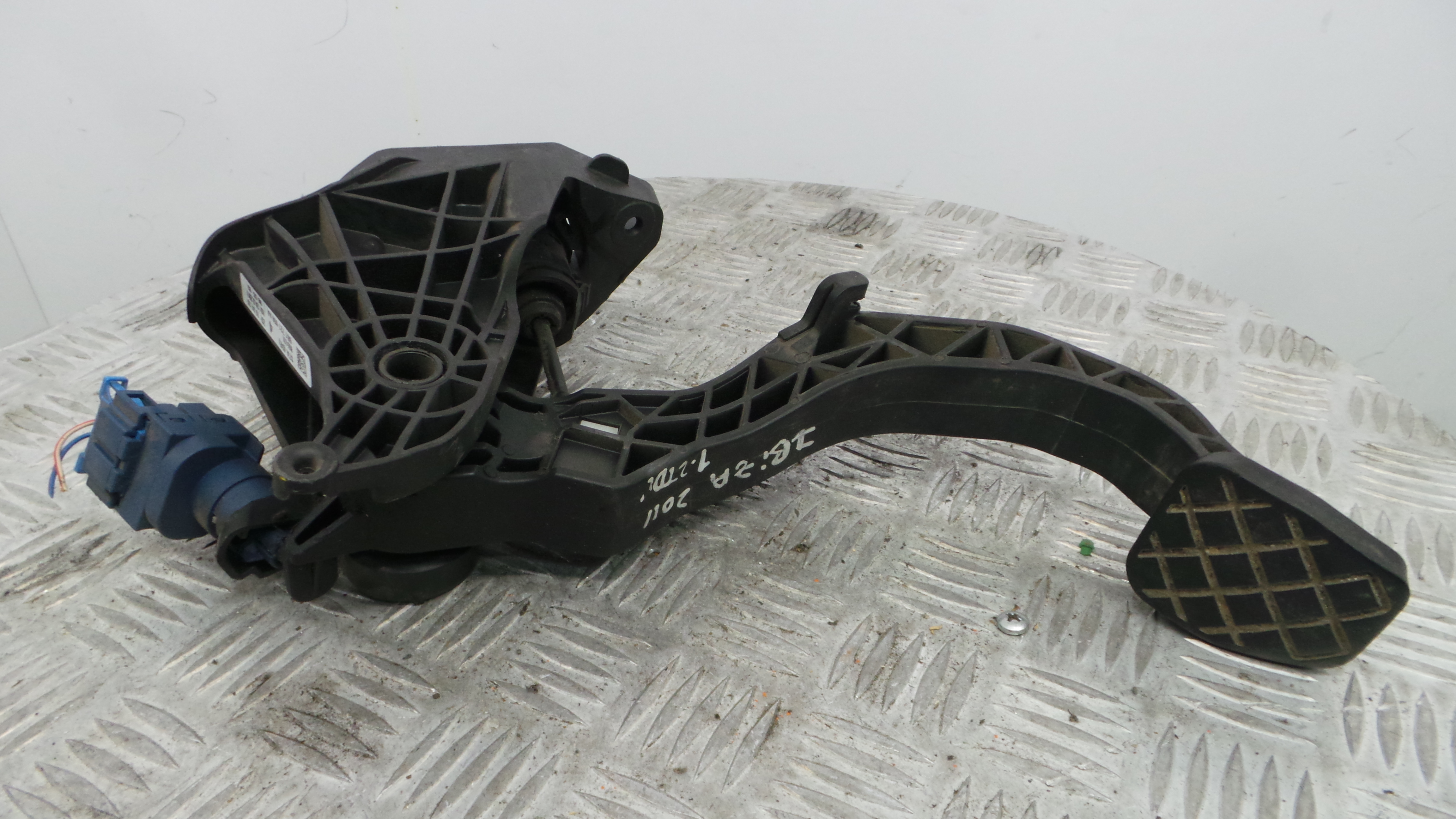 Pedal de Embraiagem 6R1721059AA - SEAT IBIZA IV (6J5, 6P1), IBIZA Mk IV (6J5, 6P1)-35061552