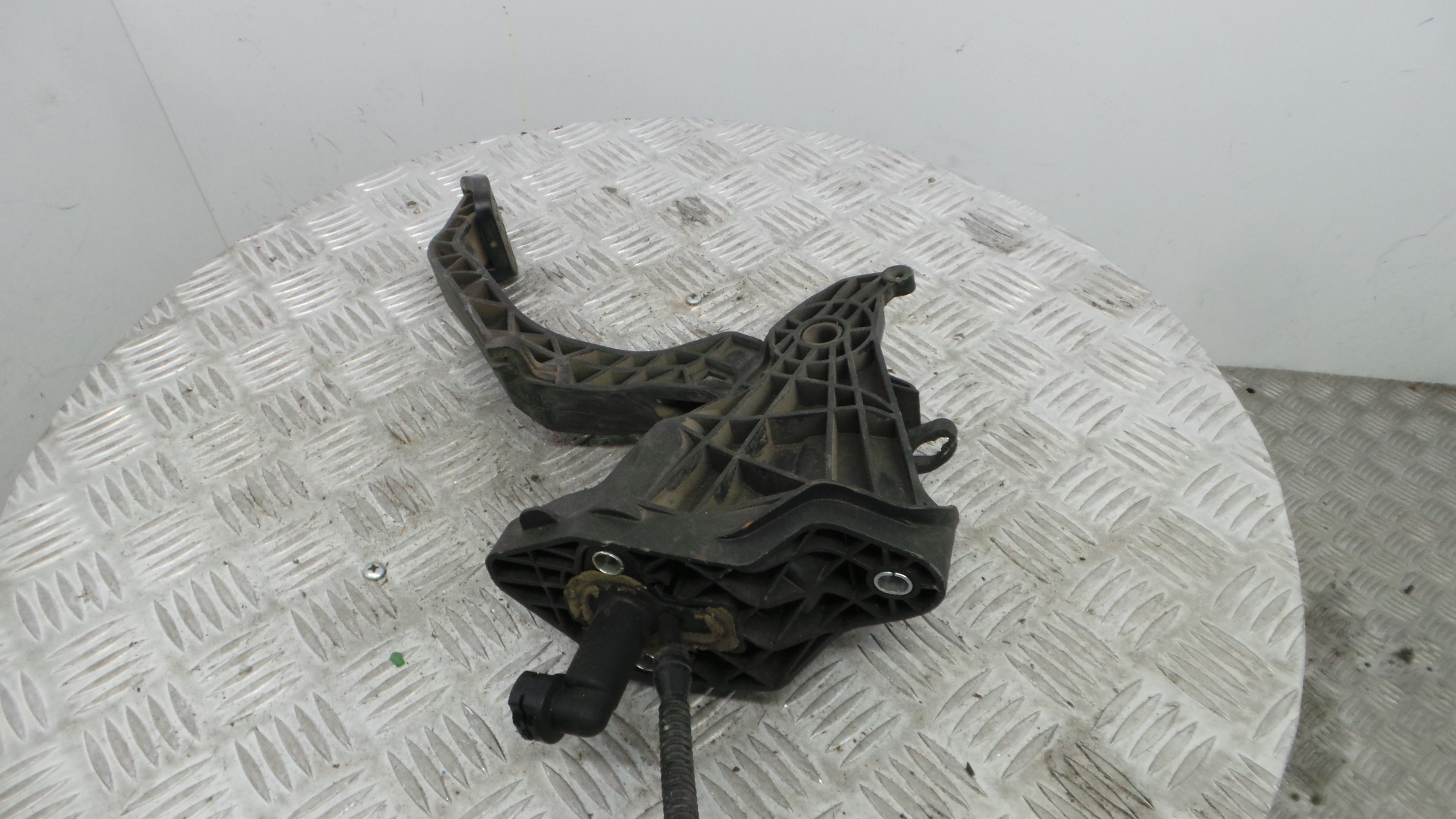 Pedal de Embraiagem 6R1721059AA - SEAT IBIZA IV (6J5, 6P1), IBIZA Mk IV (6J5, 6P1)-35062146