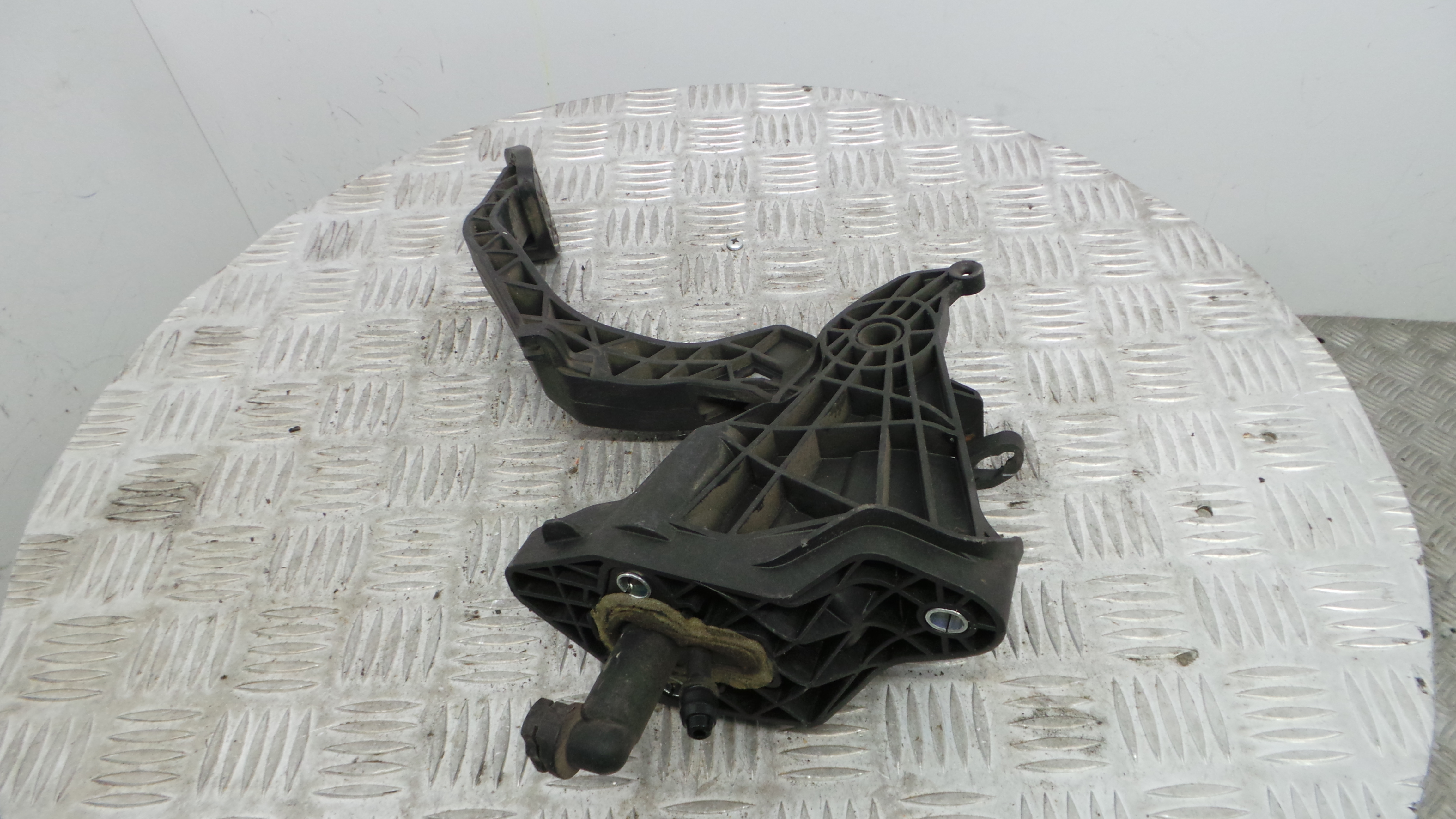 Pedal de Embraiagem 6R1721059H - VW POLO V (6R1, 6C1)-35063906