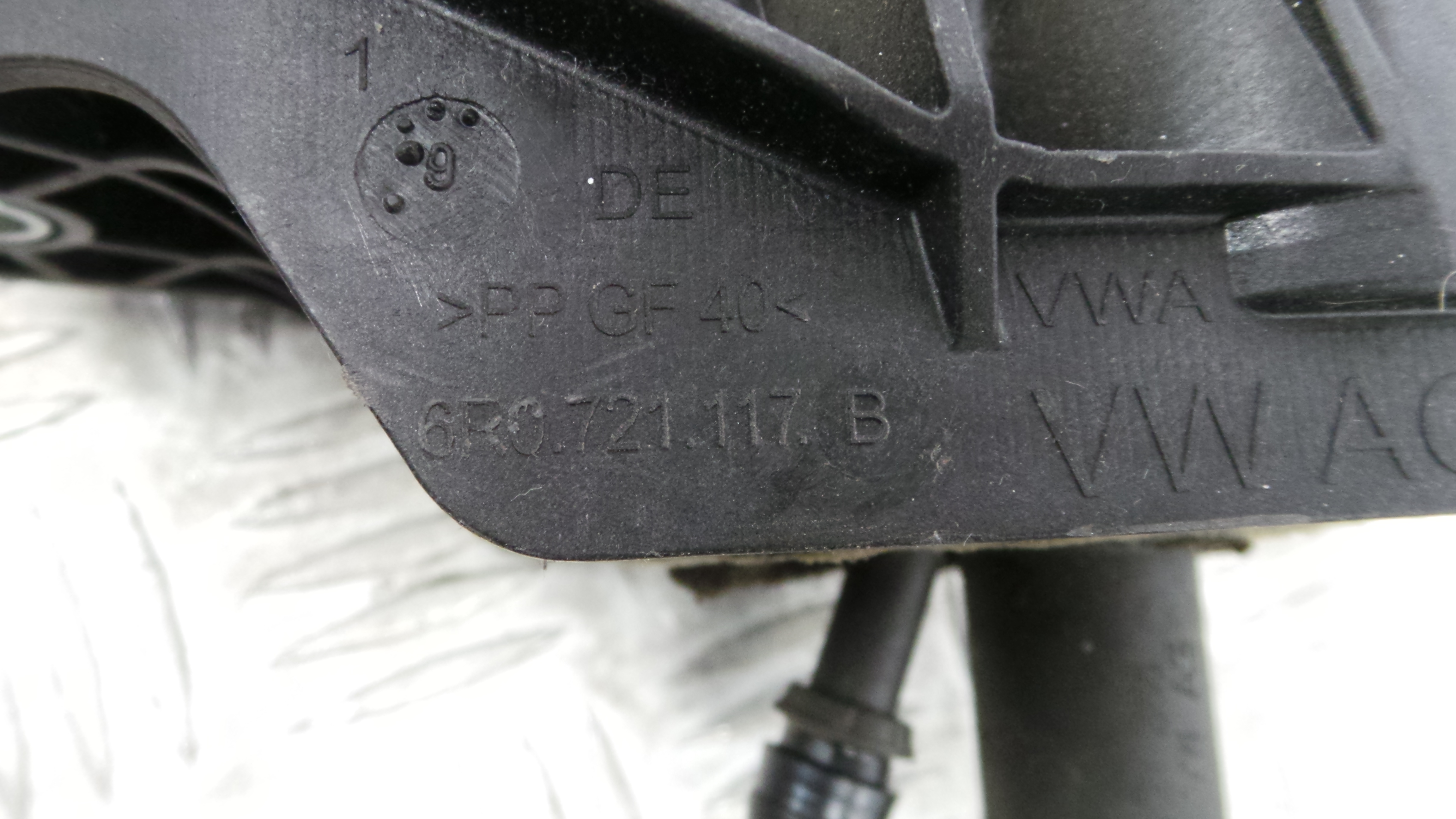 Pedal de Embraiagem 6R1721059H - VW POLO V (6R1, 6C1)-35063906