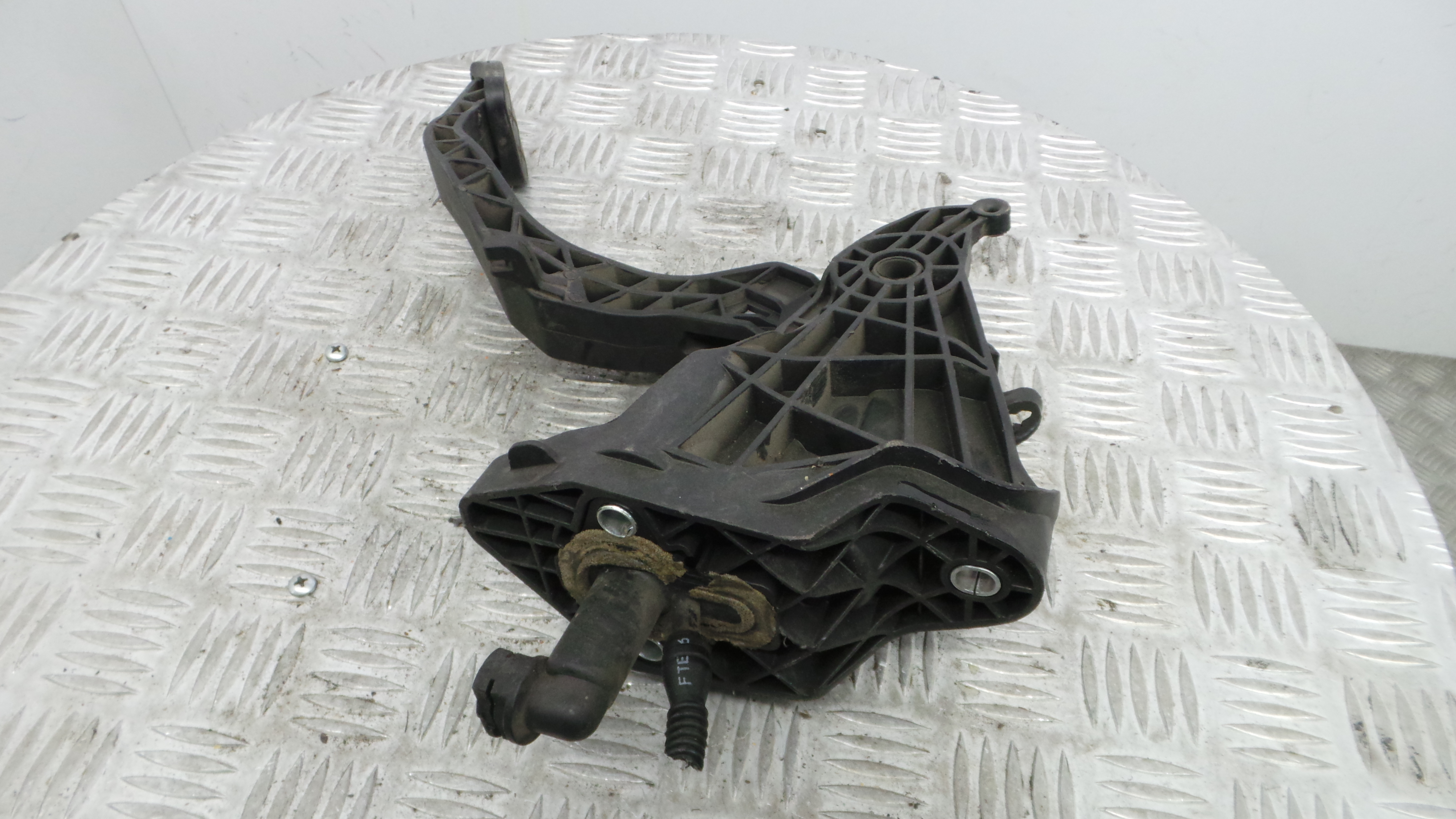 Pedal de Embraiagem 6R1721059AA - SEAT IBIZA IV (6J5, 6P1), IBIZA Mk IV (6J5, 6P1)-35064943