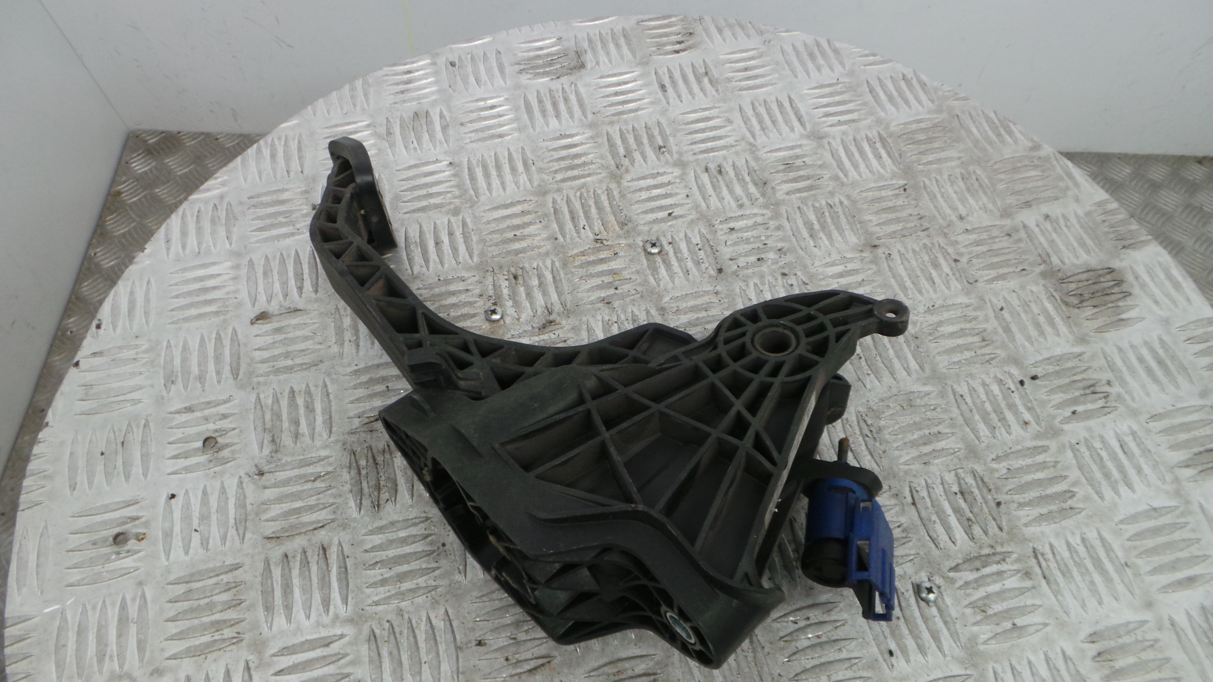 Pedal de Embraiagem 6R1721059AA - VW POLO V (6R1, 6C1)-35065199