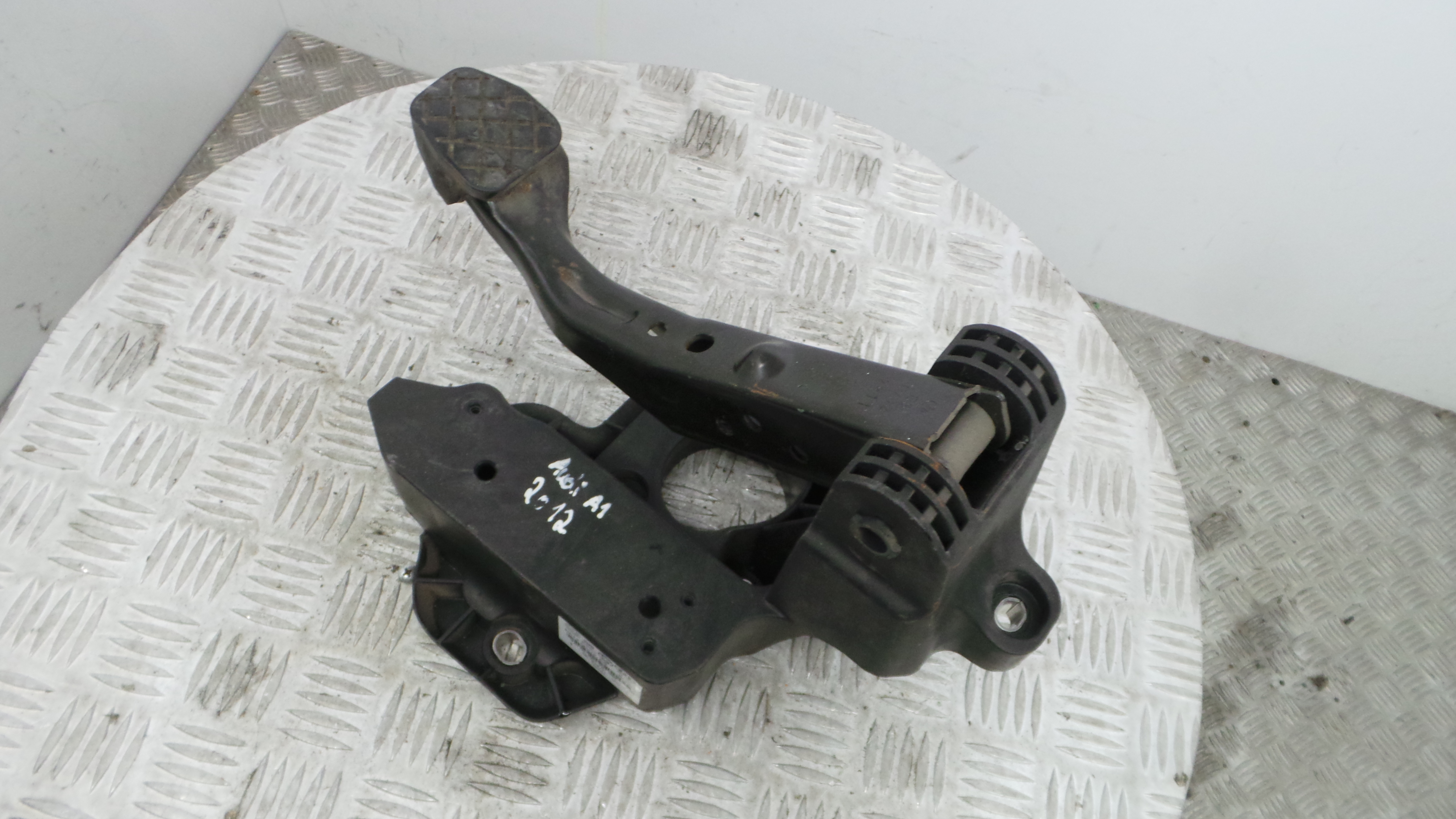 Pedal do Travão 8R1721115 - AUDI A1 (8X1, 8XK)-35066566