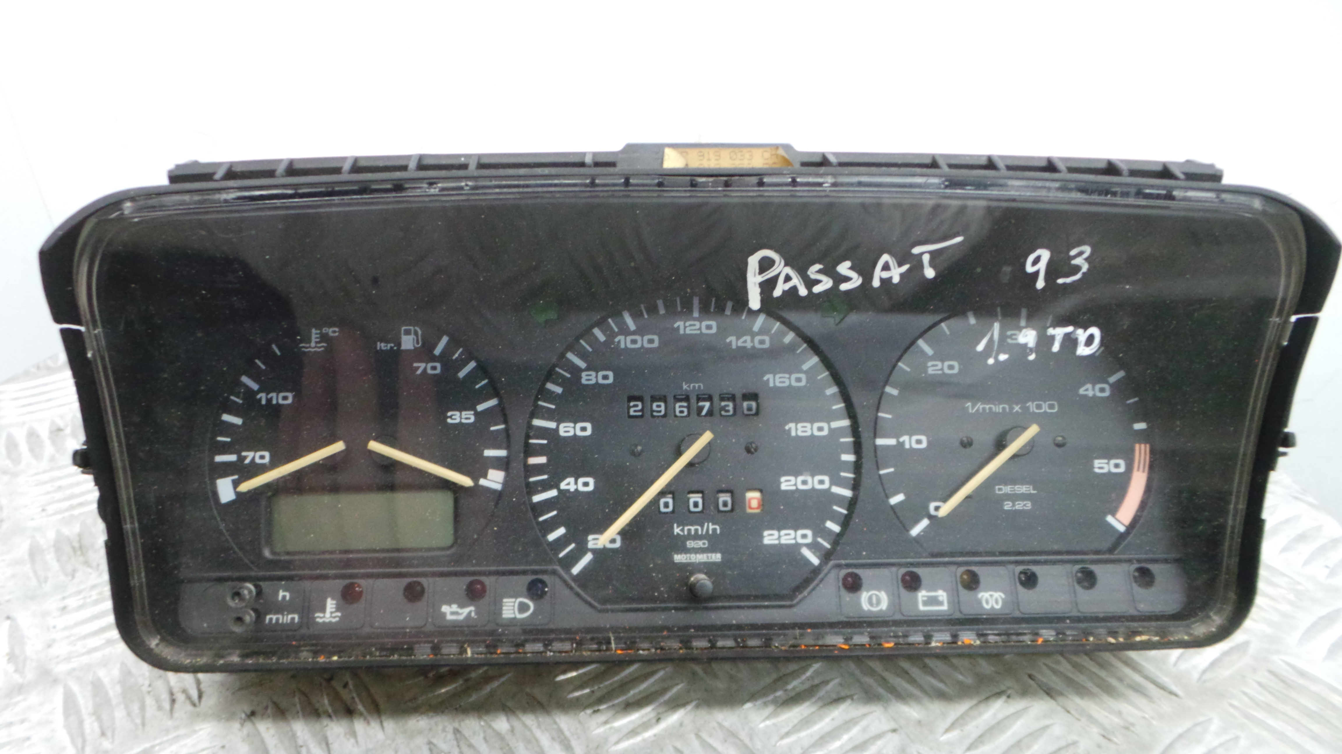 Quadrante 357919033CH - VW PASSAT B3/B4 (3A2, 35I)-35123635