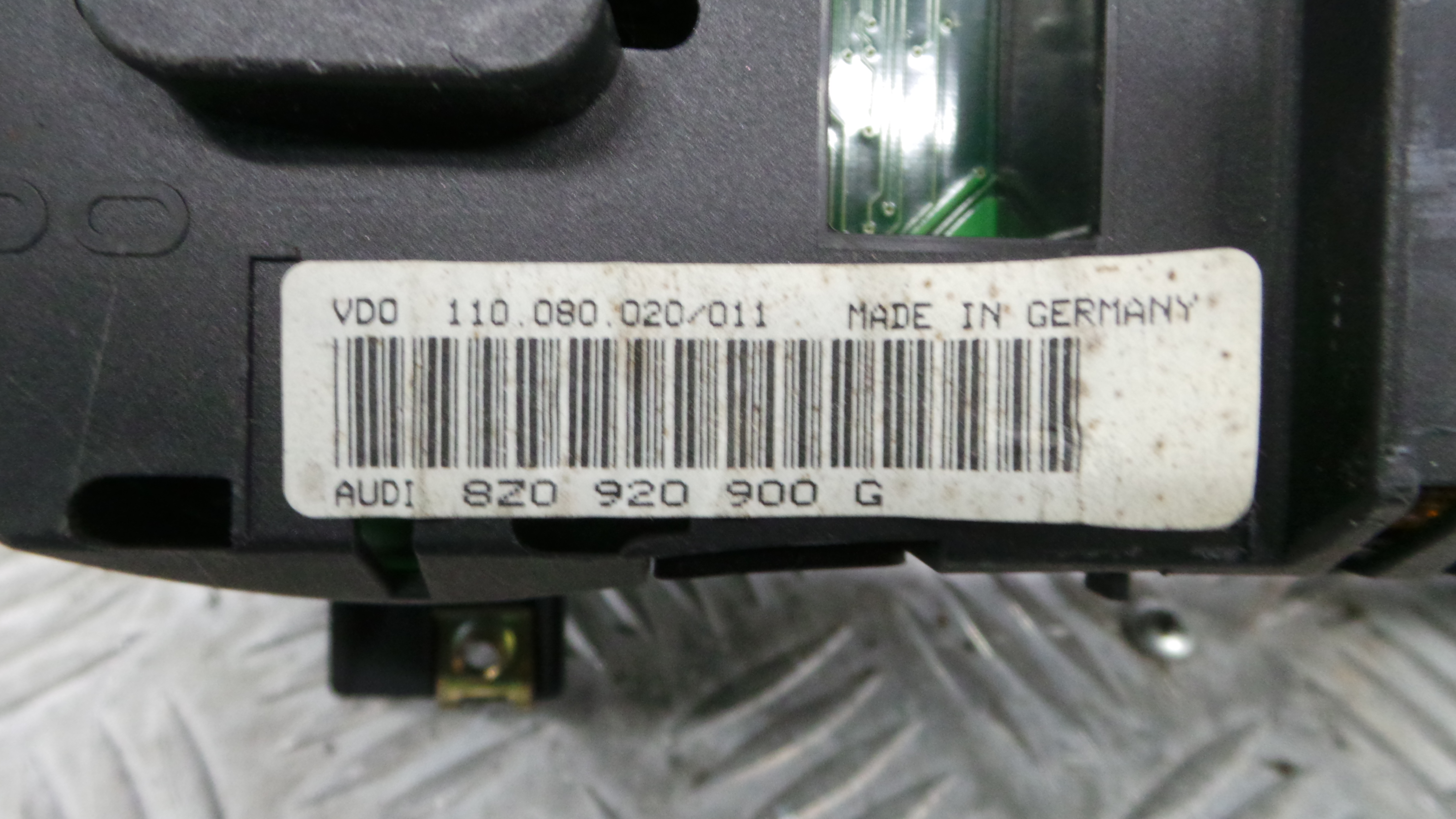 Quadrante 8Z0920900G - AUDI A2 (8Z0)-35175372