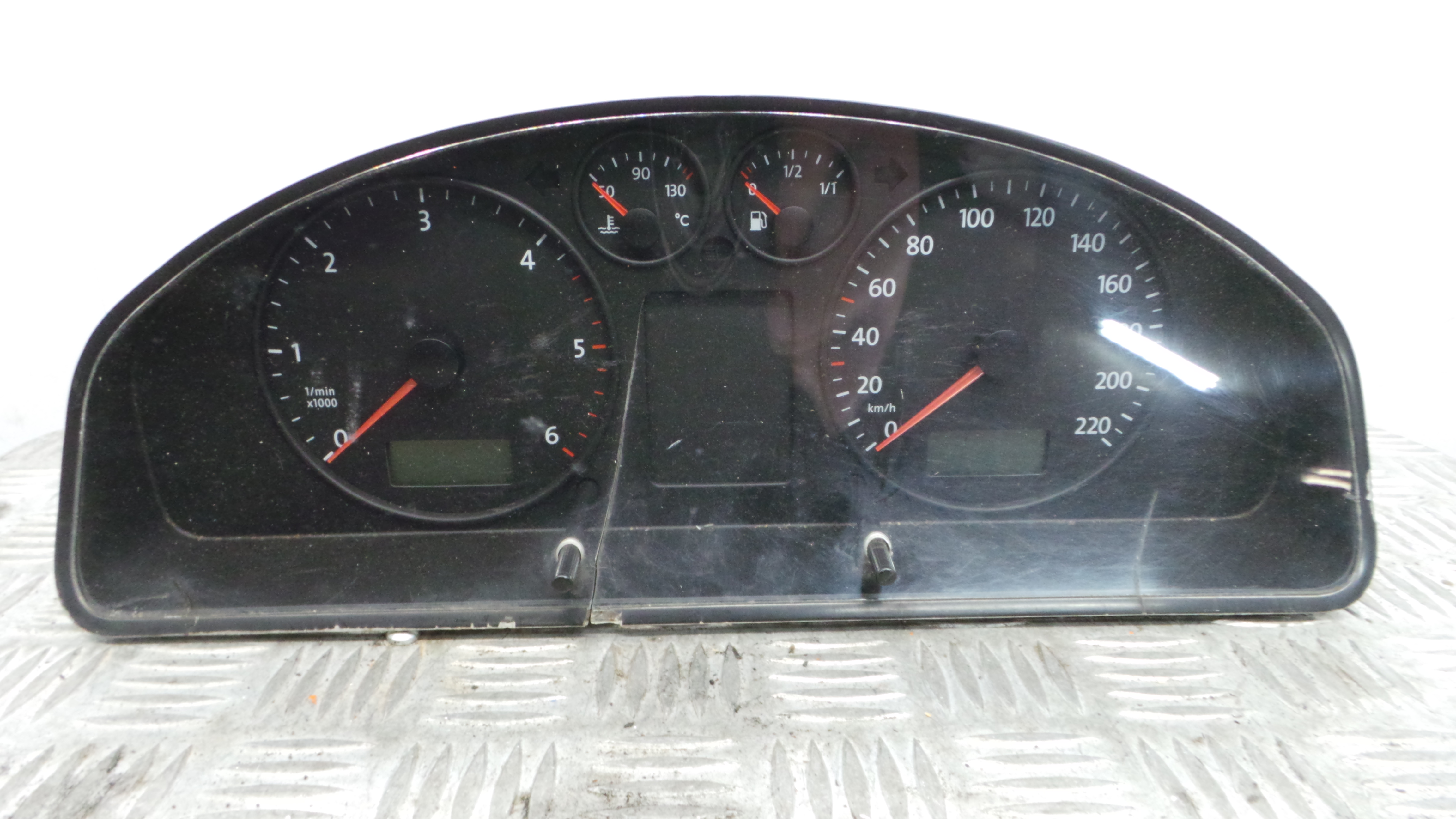 Quadrante 88311346 - VW TRANSPORTER Mk V Caixa (7HA, 7HH, 7EA, 7EH), TRANSPORTER T5 Caixa (7HA, 7HH,-35175640