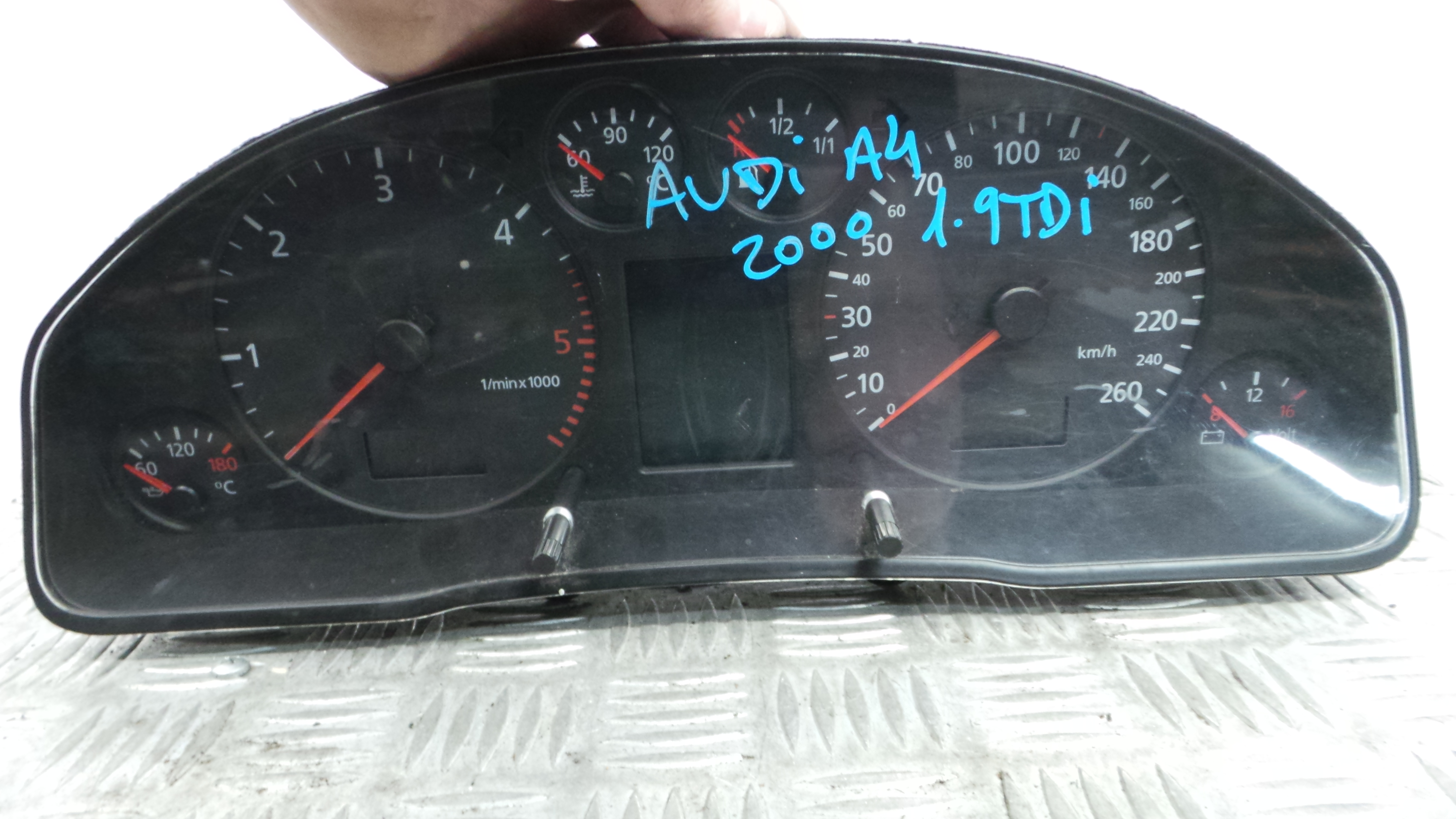 Quadrante 8D0920932F - AUDI A4 B6 (8E2)-35175752