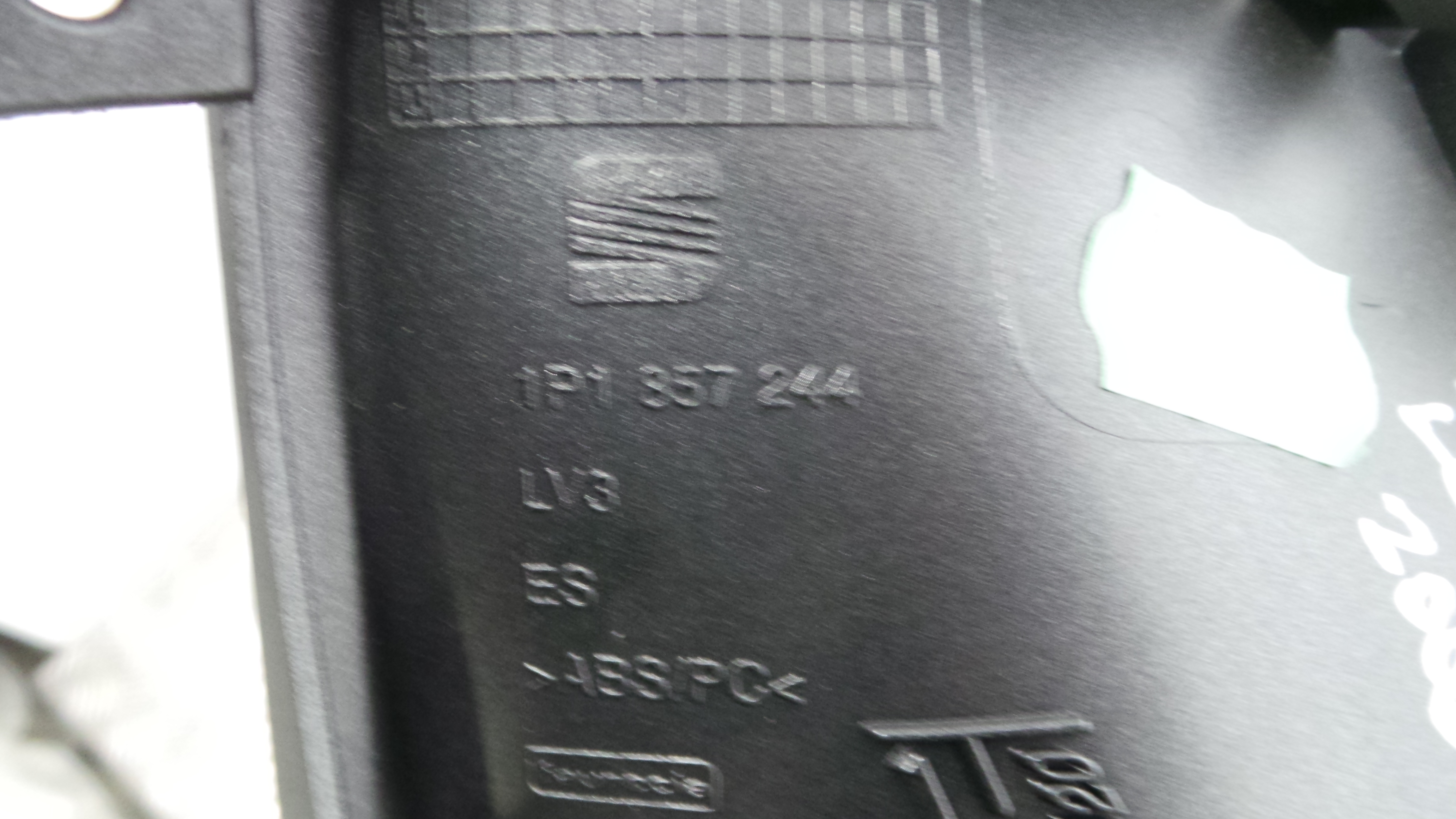 Aro de Quadrante 1P1857244 - SEAT LEON (1P1)-35175824