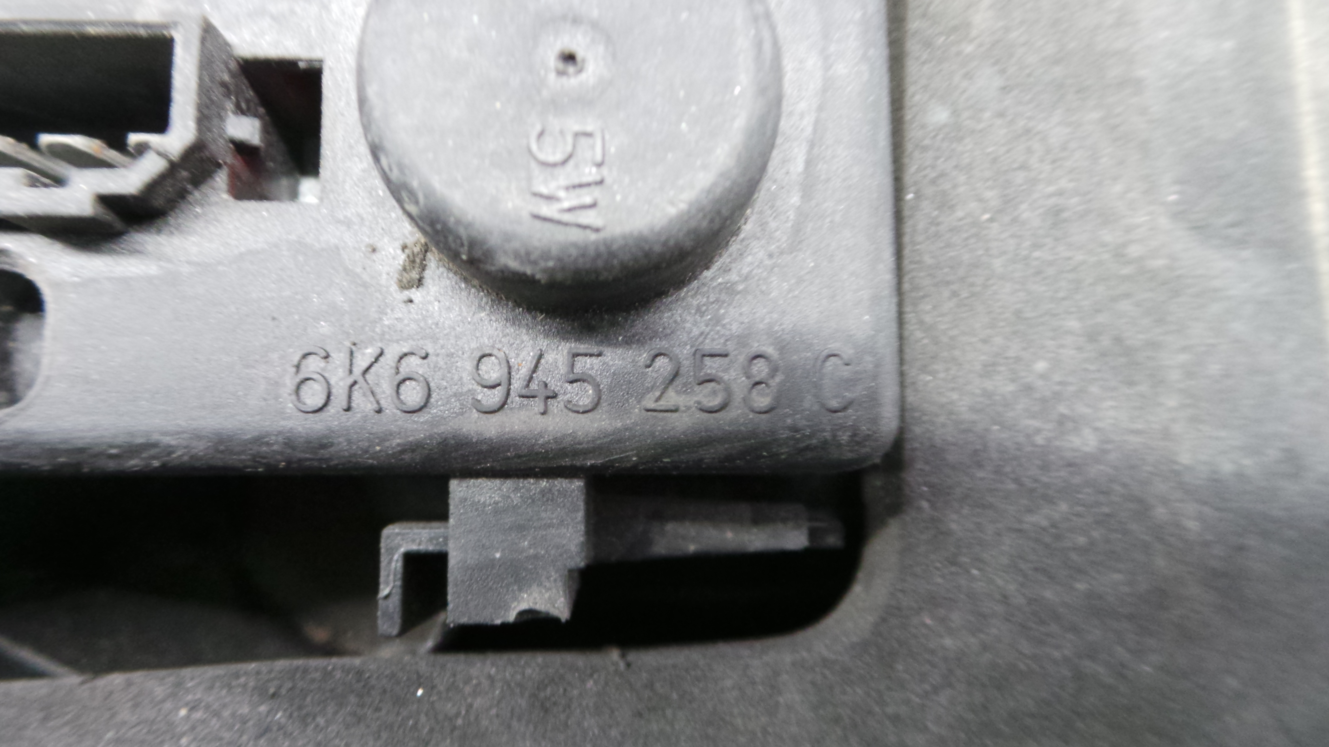 Farolim Stop Dto 6K6945096J - SEAT IBIZA II (6K1), IBIZA Mk II (6K1)-35176613