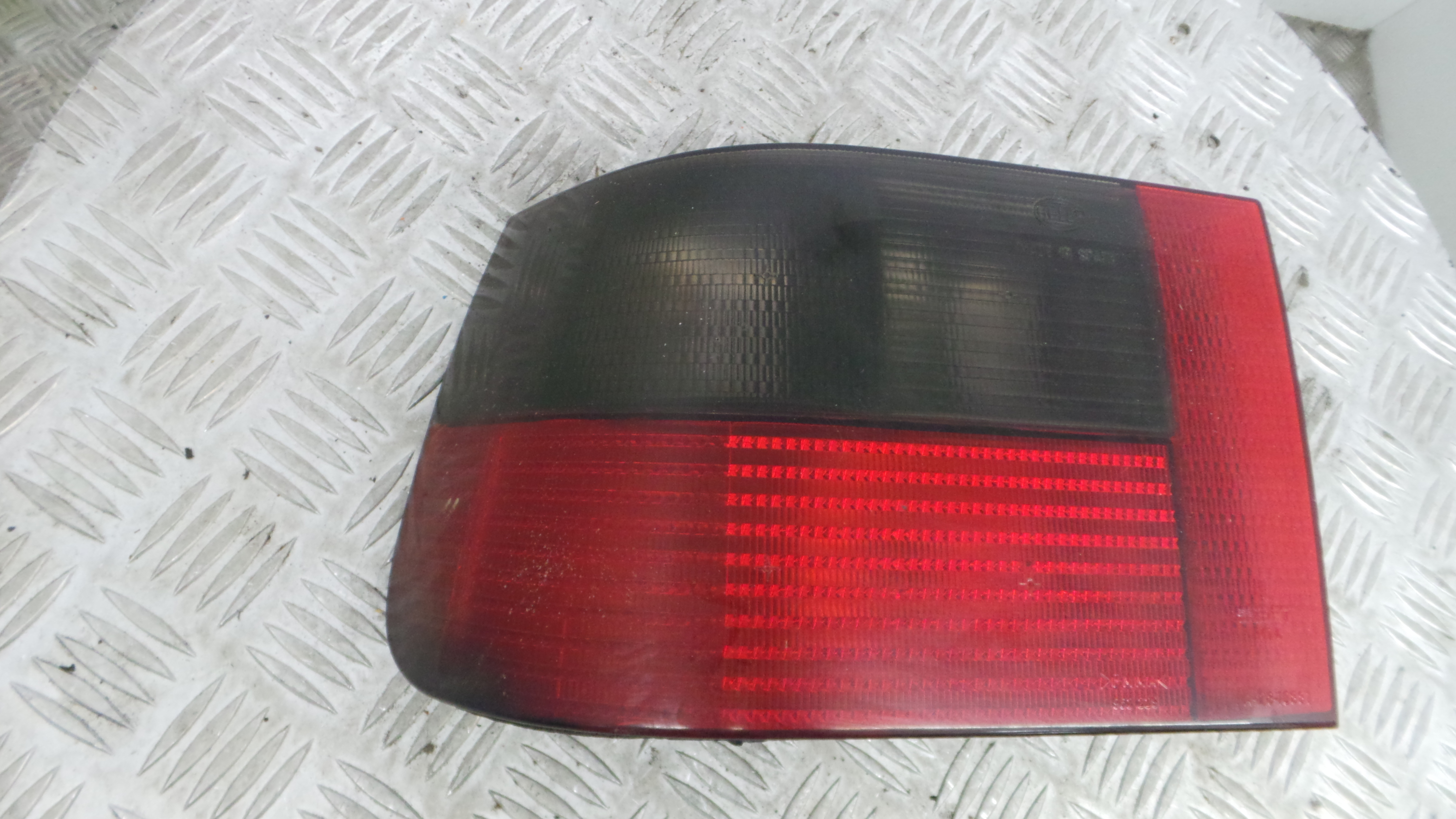 Farolim Stop Esq 6K6945111E - SEAT IBIZA II (6K1), IBIZA Mk II (6K1)-35179451 Farolim Stop Esq 6K6945111E - SEAT IBIZA II (6K1), IBIZA Mk II (6K1)-35179451
