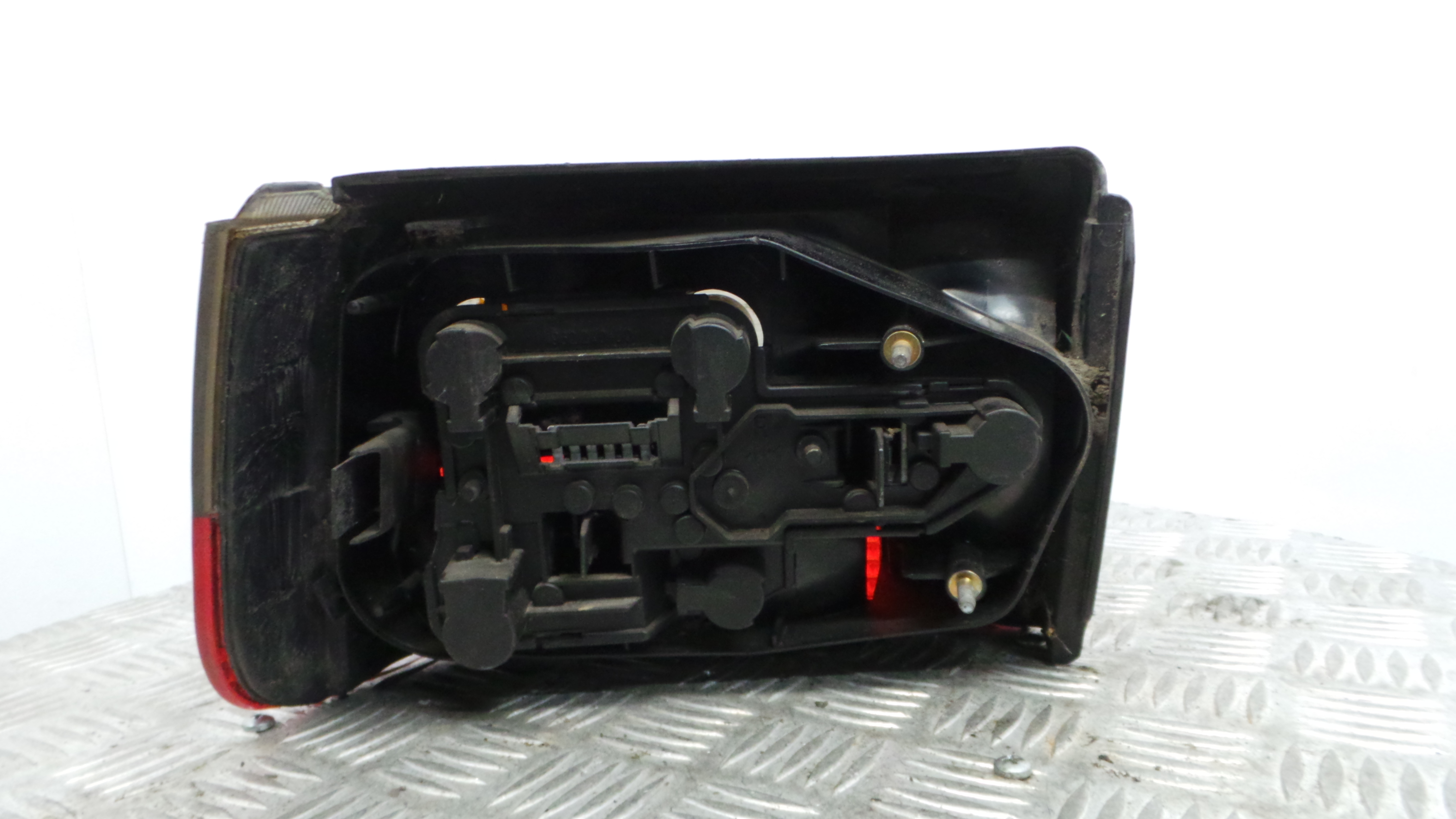 Farolim Stop Dto 6K6945112E - SEAT IBIZA II (6K1), IBIZA Mk II (6K1)-35183291