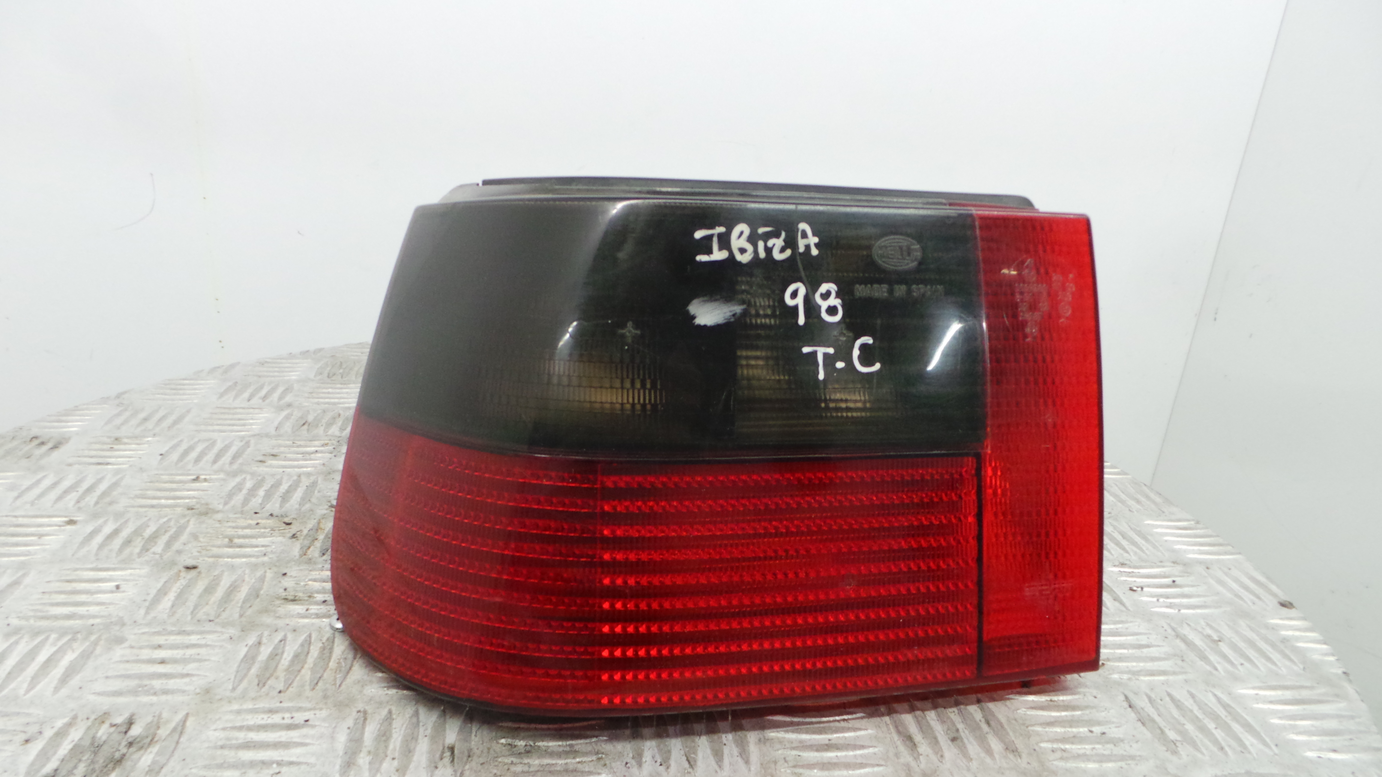 Farolim Stop Esq 6K6945111E - SEAT IBIZA II (6K1), IBIZA Mk II (6K1)-35183608 Farolim Stop Esq 6K6945111E - SEAT IBIZA II (6K1), IBIZA Mk II (6K1)-35183608