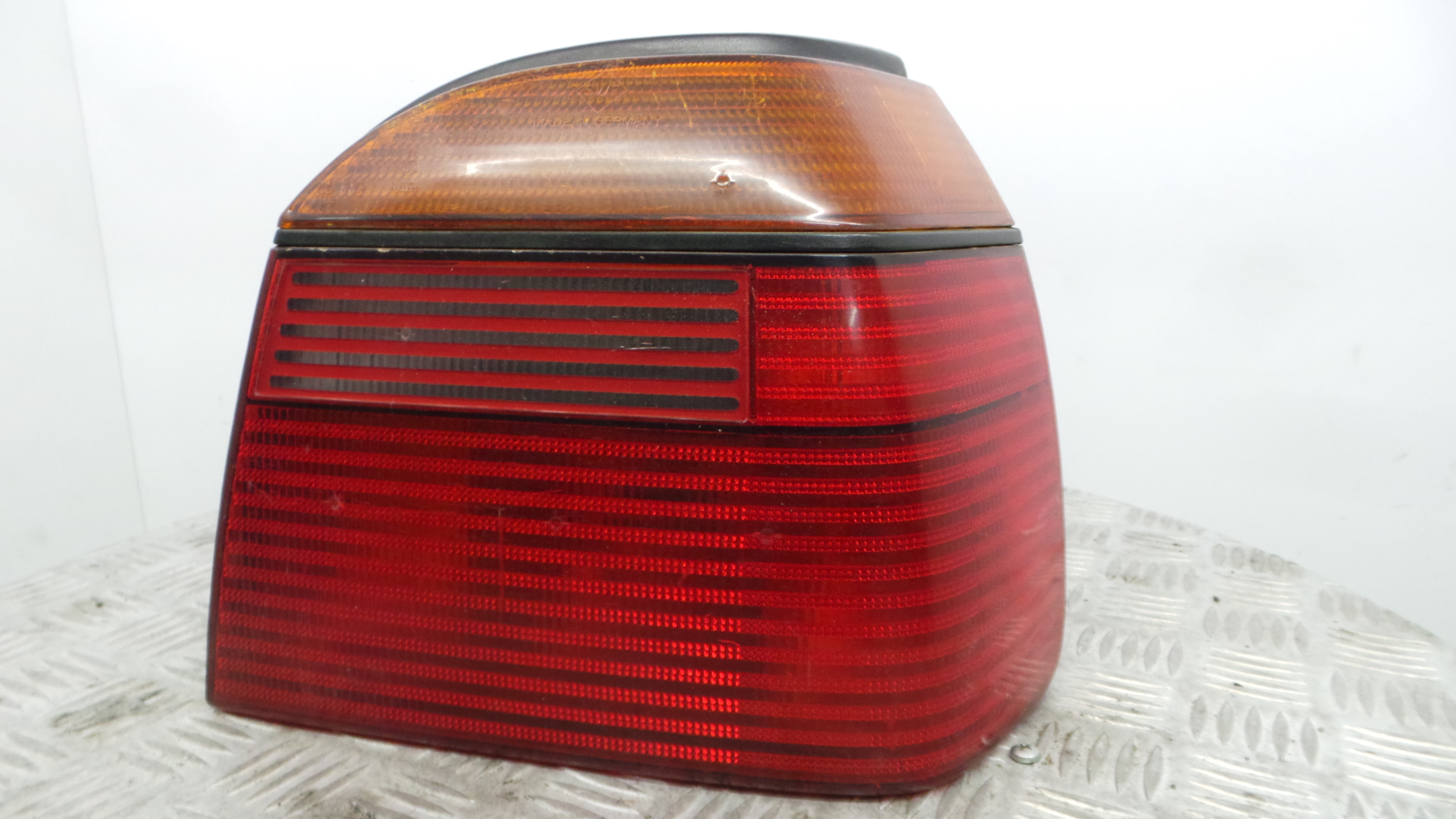 Farolim Stop Dto 1E0945096A - VW GOLF III (1H1), GOLF Mk III (1H1)-35185748 Farolim Stop Dto 1E0945096A - VW GOLF III (1H1), GOLF Mk III (1H1)-35185748