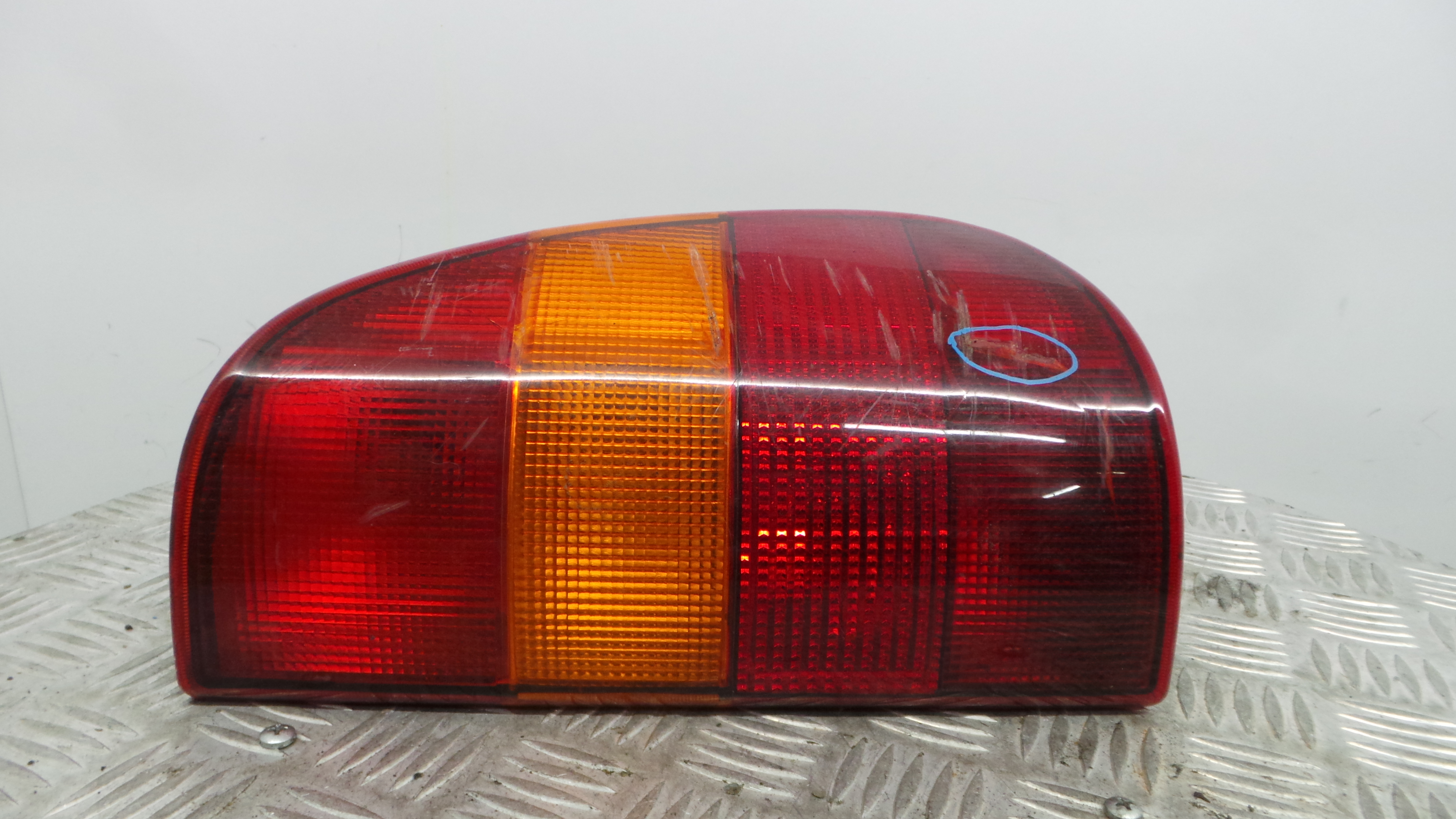 Farolim Stop Esq 08-441-1996L - SEAT INCA (6K9)-35187029 Farolim Stop Esq 08-441-1996L - SEAT INCA (6K9)-35187029