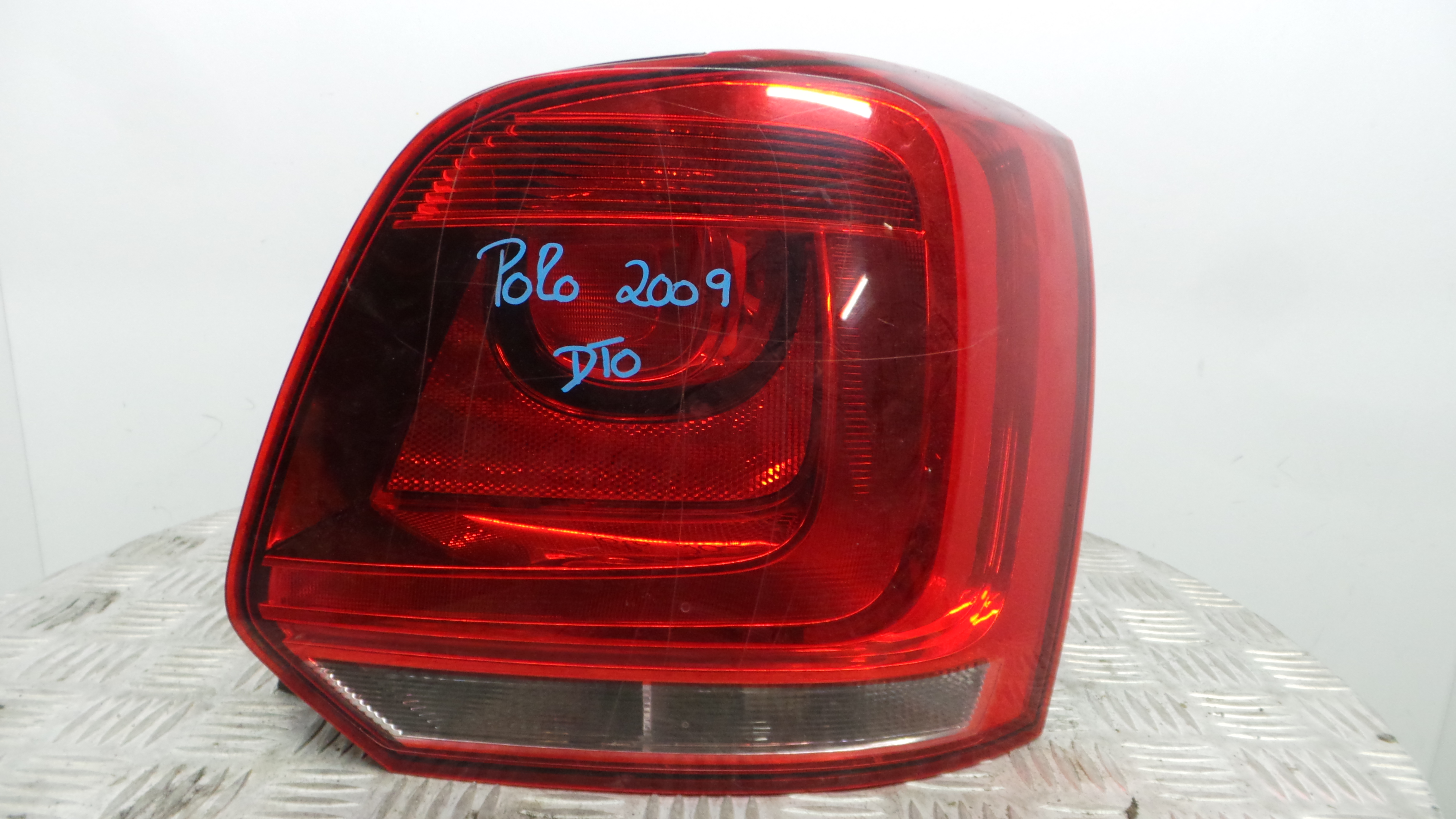 Farolim Stop Dto 6R0945096A - VW POLO V (6R1, 6C1)-35190872