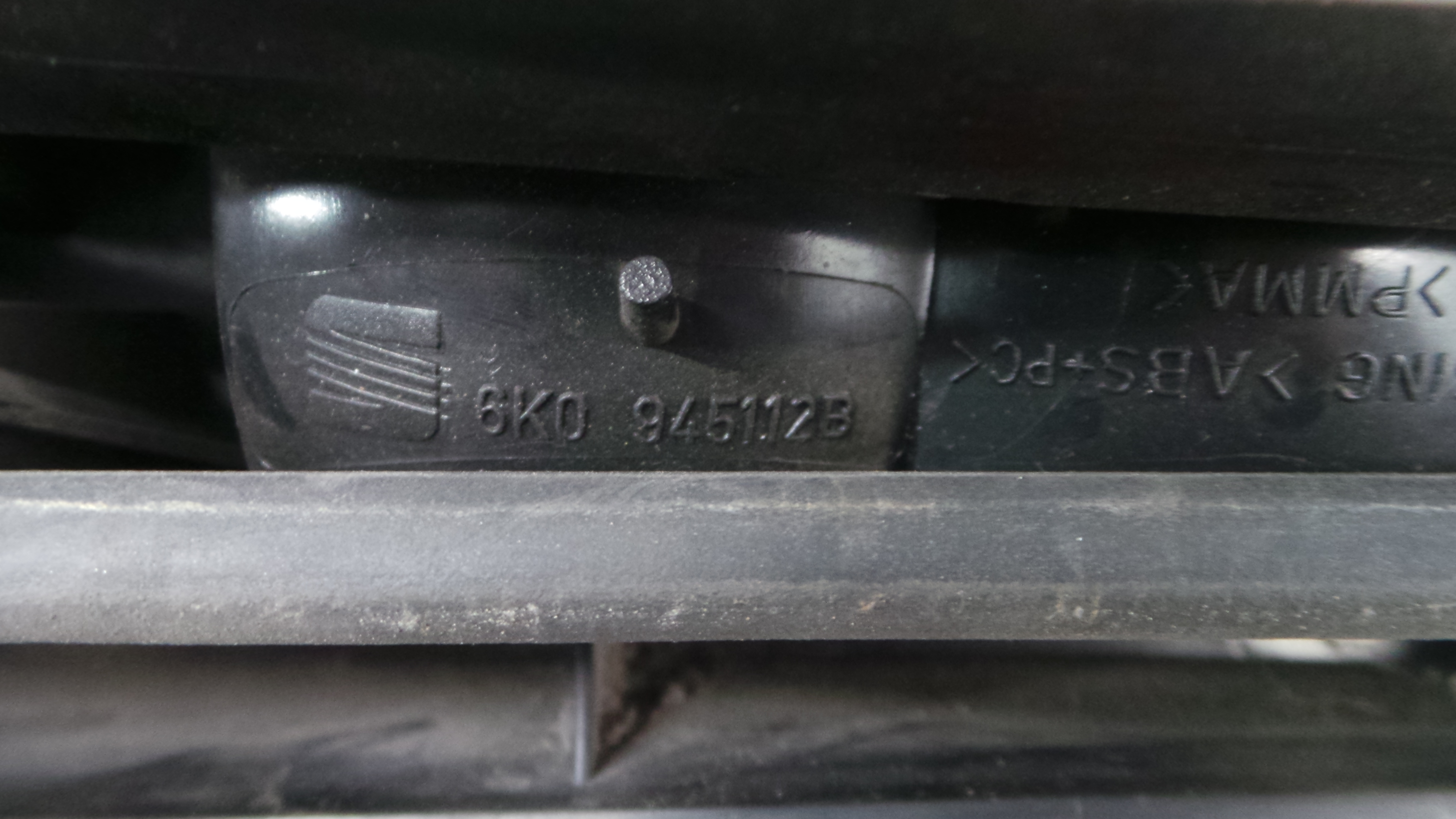 Farolim Stop Dto 6K0945112B - SEAT CORDOBA (6K1, 6K2)-35191082