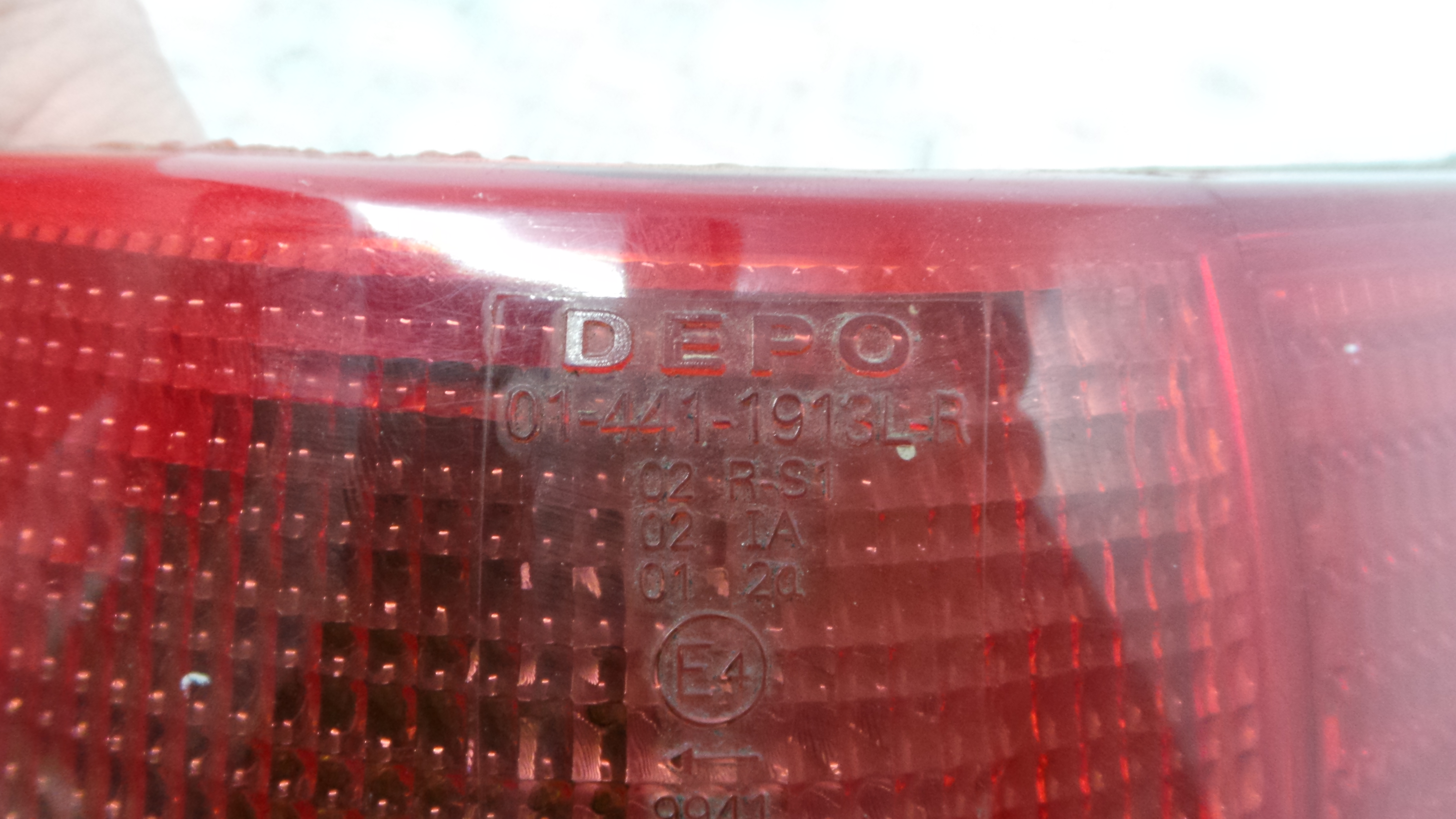 Farolim Stop Dto 01-441-1913L - AUDI 80 B4 três volumes (8C2)-35192006