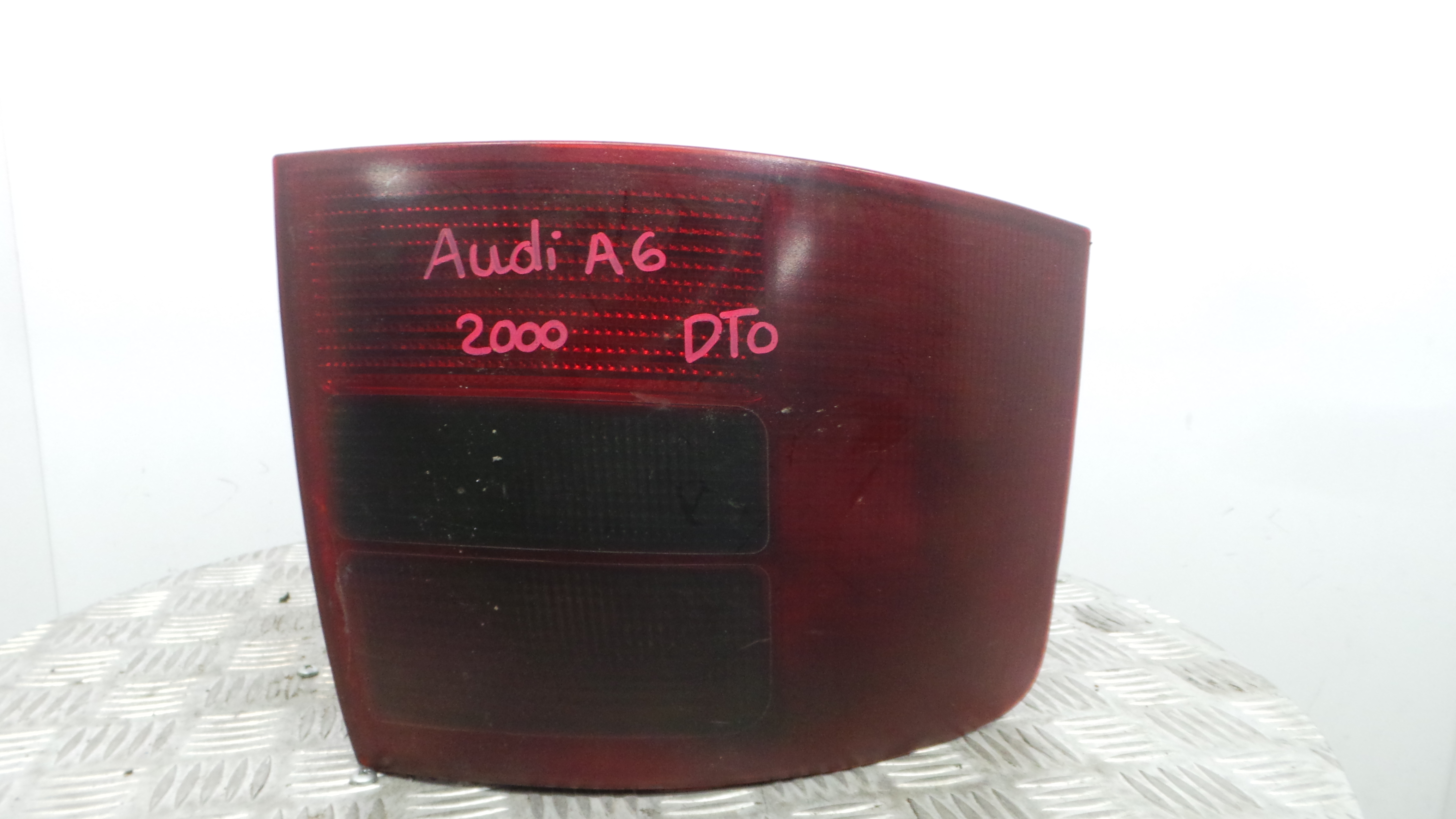 Farolim Stop Esq 4B9945095D - AUDI A6 C5 Avant (4B5)-35194199 Farolim Stop Esq 4B9945095D - AUDI A6 C5 Avant (4B5)-35194199