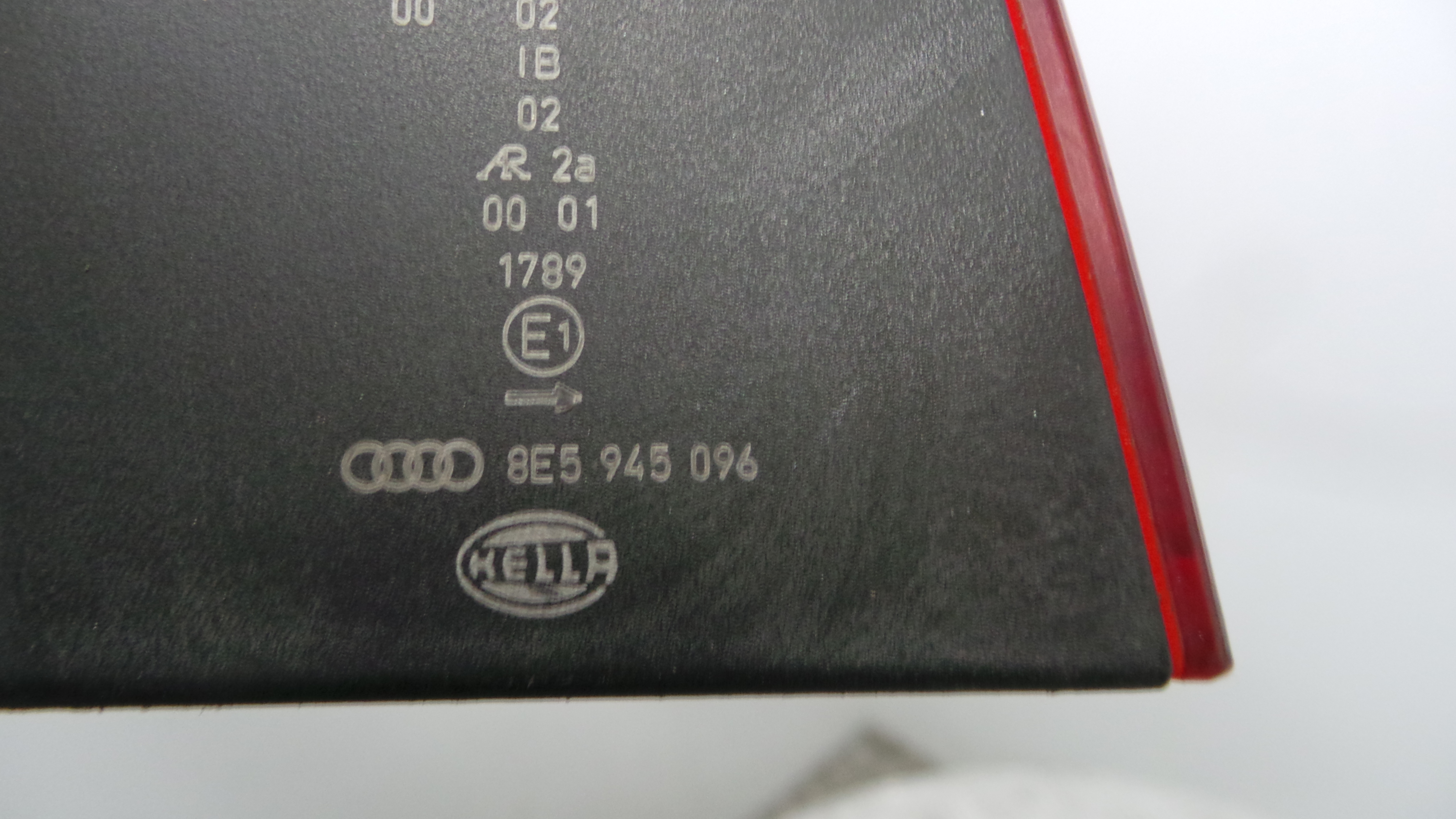 Farolim Stop Dto 8E5945096 - AUDI A4 B7 (8EC)-35196685