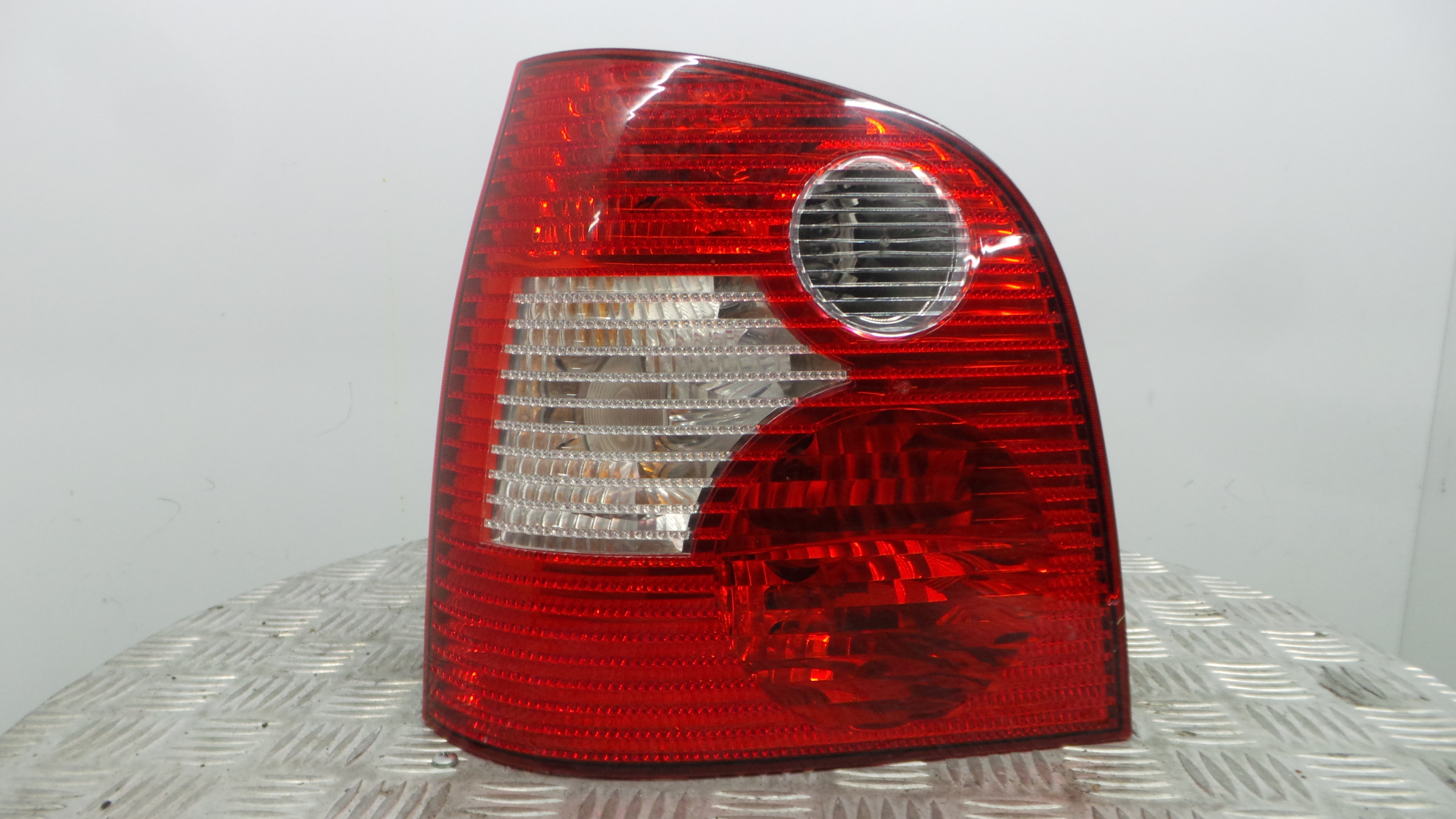 Farolim Stop Esq 6Q6945095G - VW POLO (9N_, 9A_)-35197462