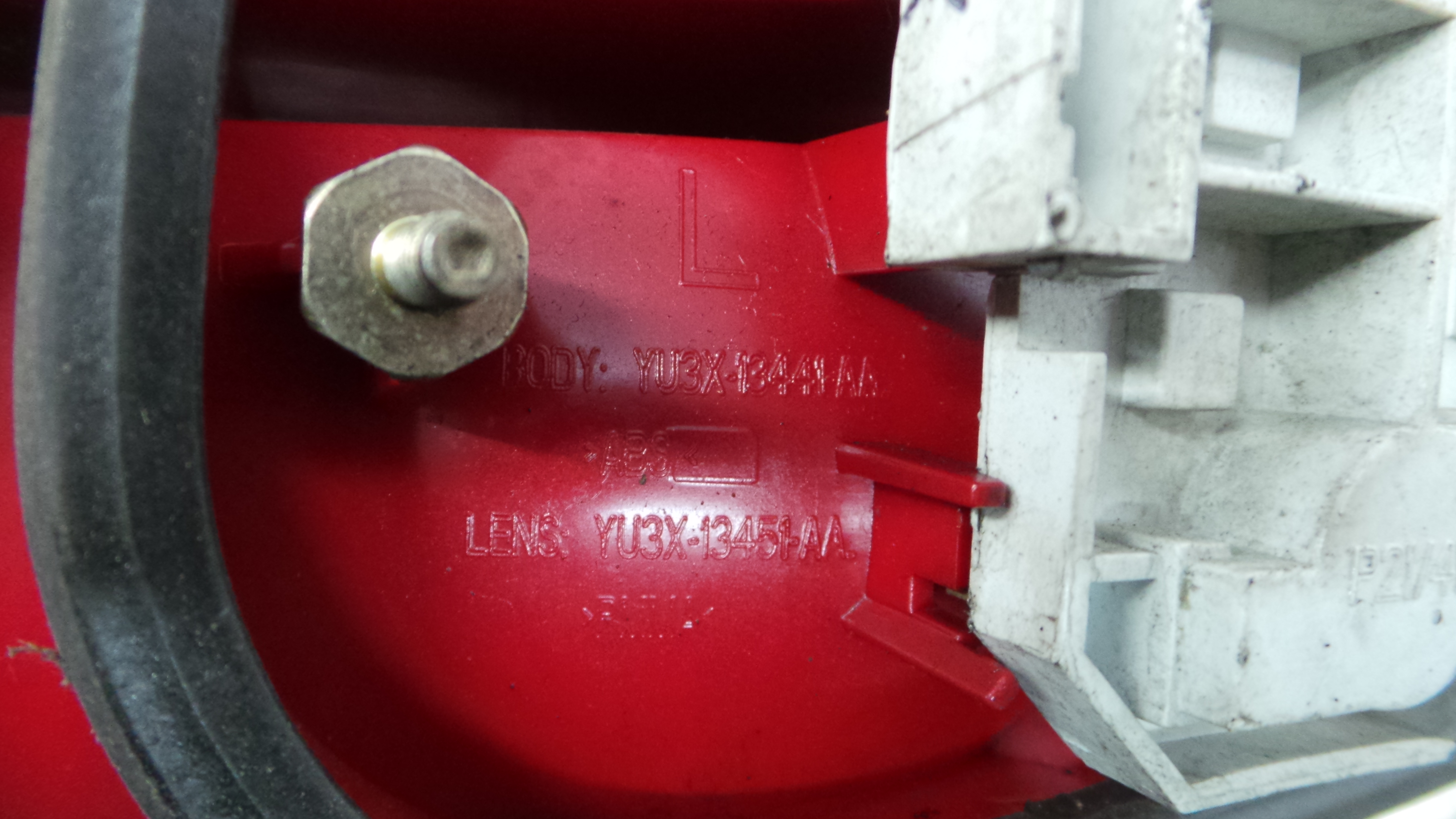 Farolim Stop Esq 6Y9945111B - SKODA FABIA I (6Y2)-35918269