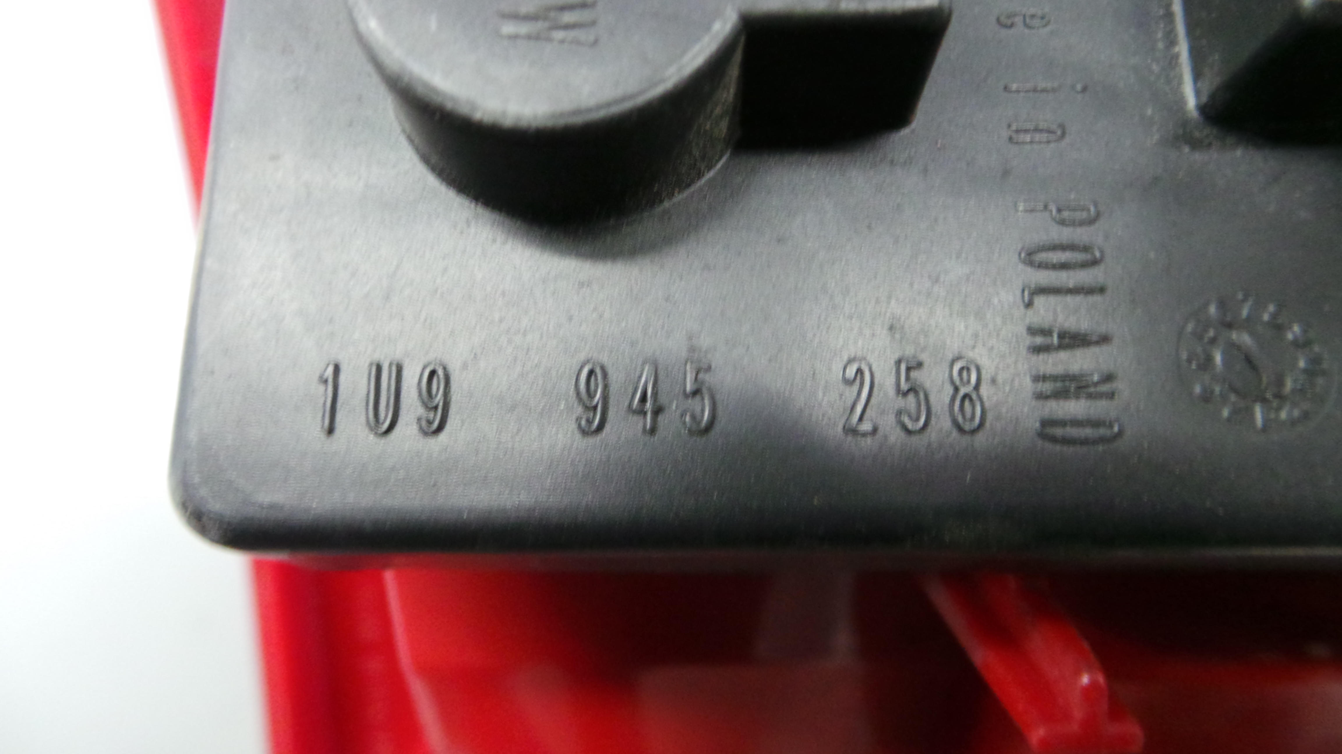 Farolim Stop Dto 1U9945096 - SKODA OCTAVIA I (1U2)-35920856