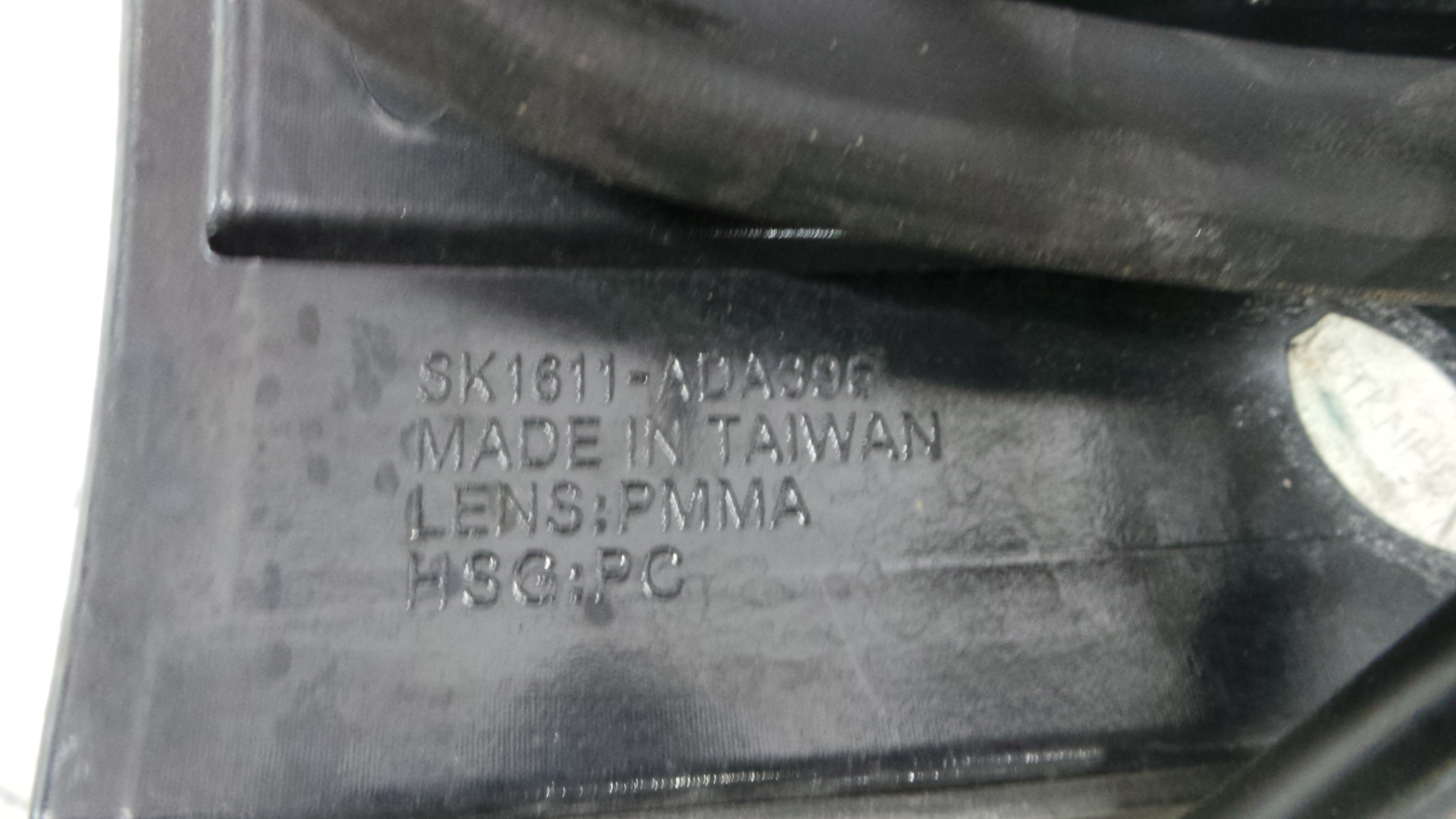 Farolim Stop Esq SK1611-ADA396 - AUDI A3 (8L1)-35941441