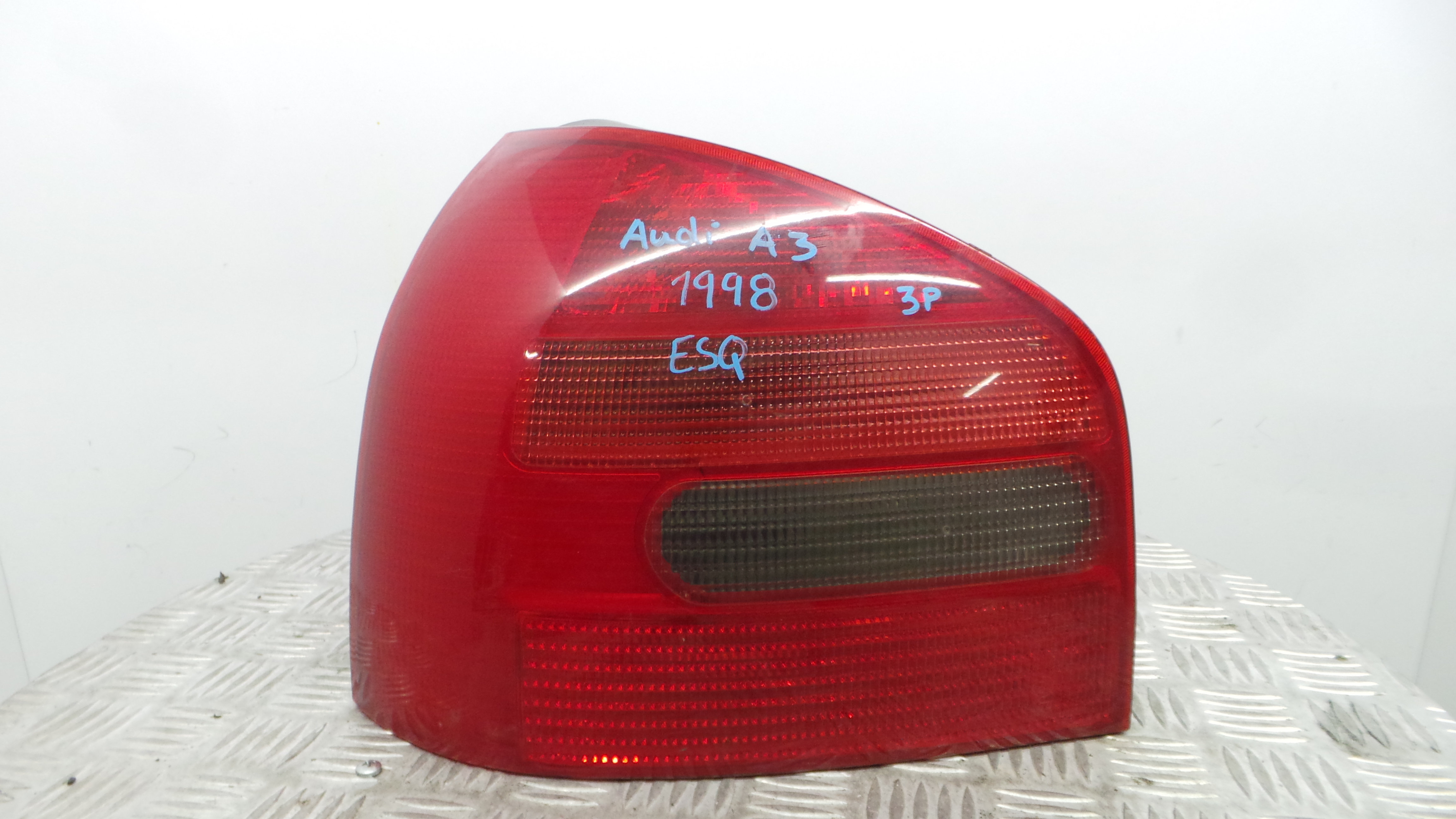 Farolim Stop Esq 01-441-1926L-R - AUDI A3 (8L1)-35944310