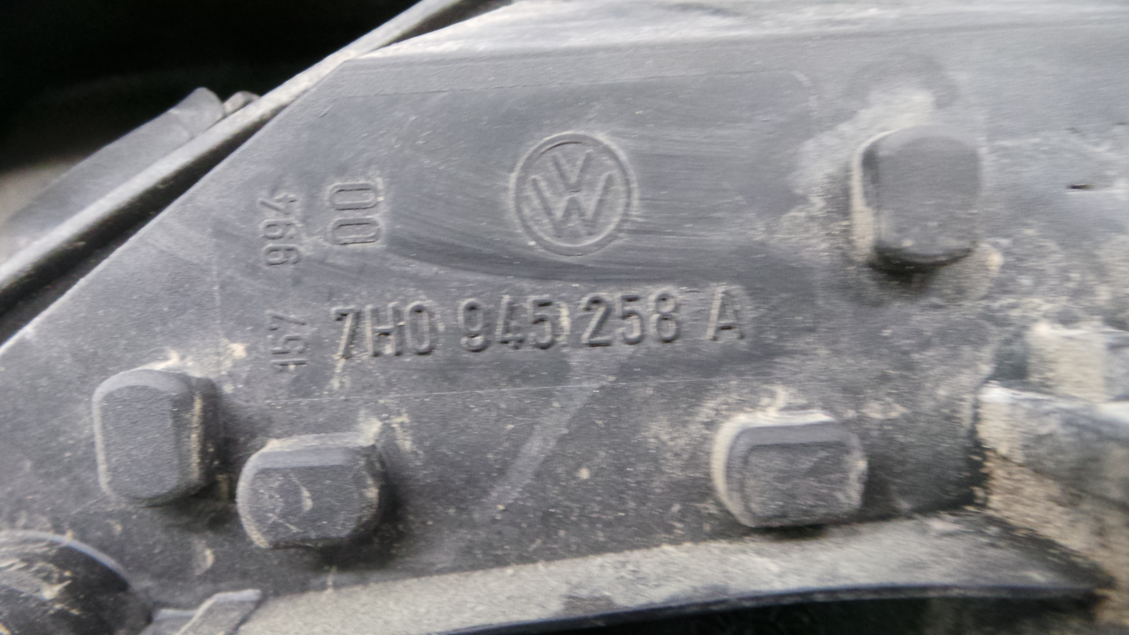 Farolim Stop Dto 7H0945096K - VW TRANSPORTER Mk V Caixa (7HA, 7HH, 7EA, 7EH), TRANSPORTER T5 Caixa (-35967214