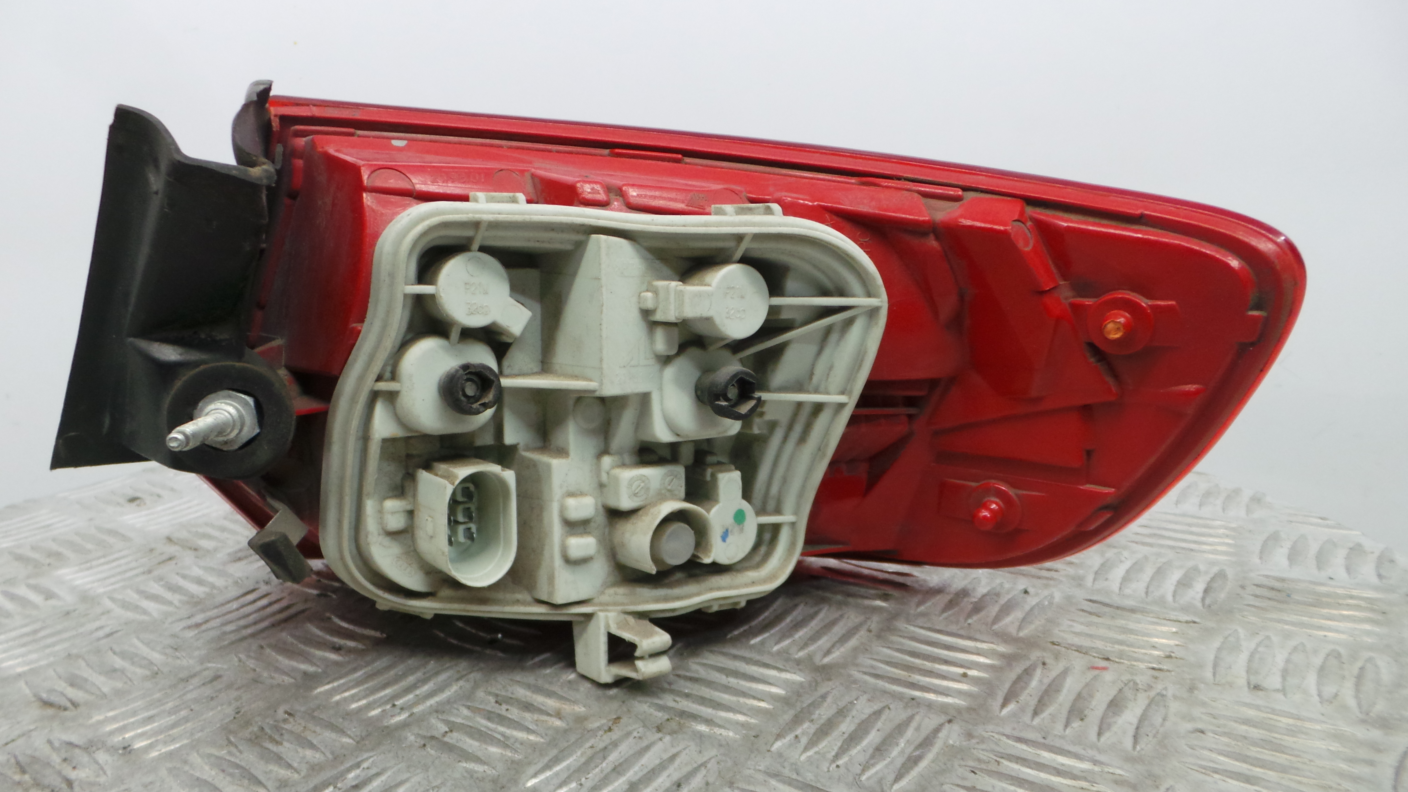 Farolim Stop Esq 8P4945095E - AUDI A3 (8P1)-35968688