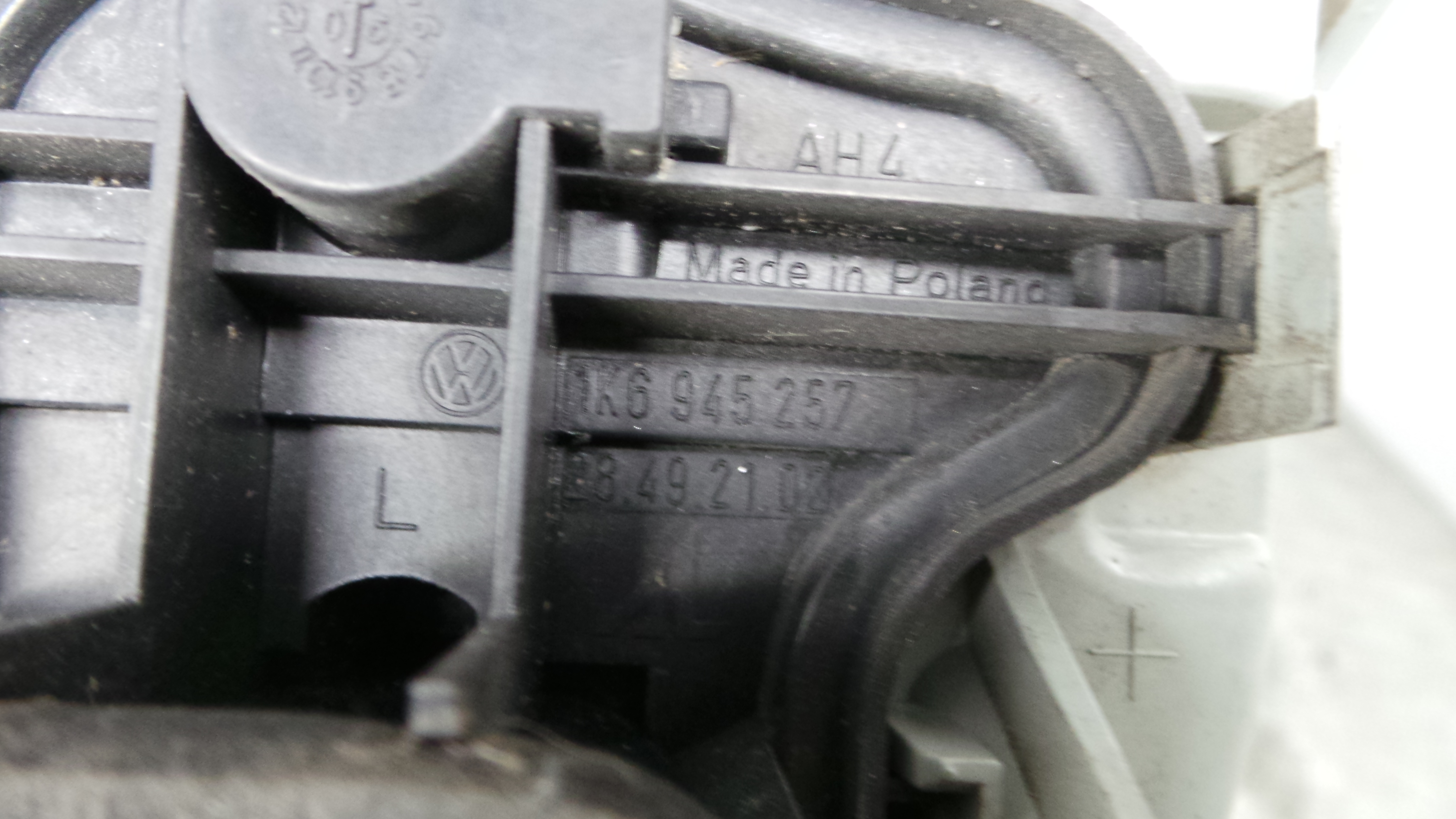 Farolim Stop Esq 1K6945111P - VW GOLF V (1K1)-35969015