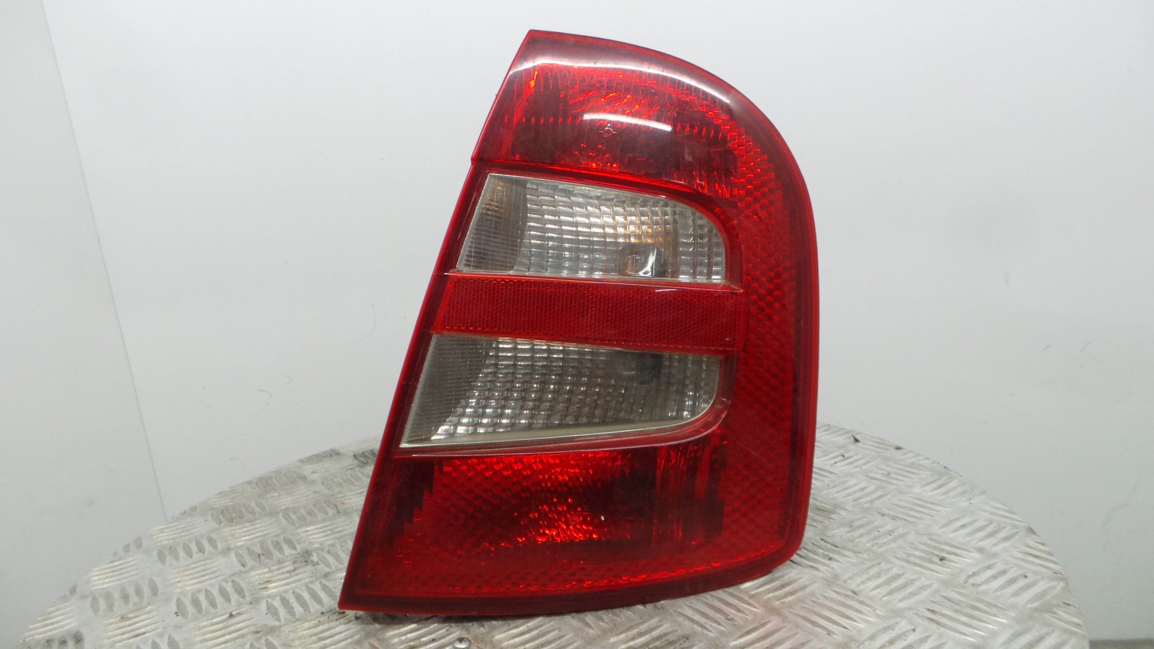 Farolim Stop Dto 6Y6945112B - SKODA FABIA I (6Y2)-35969781