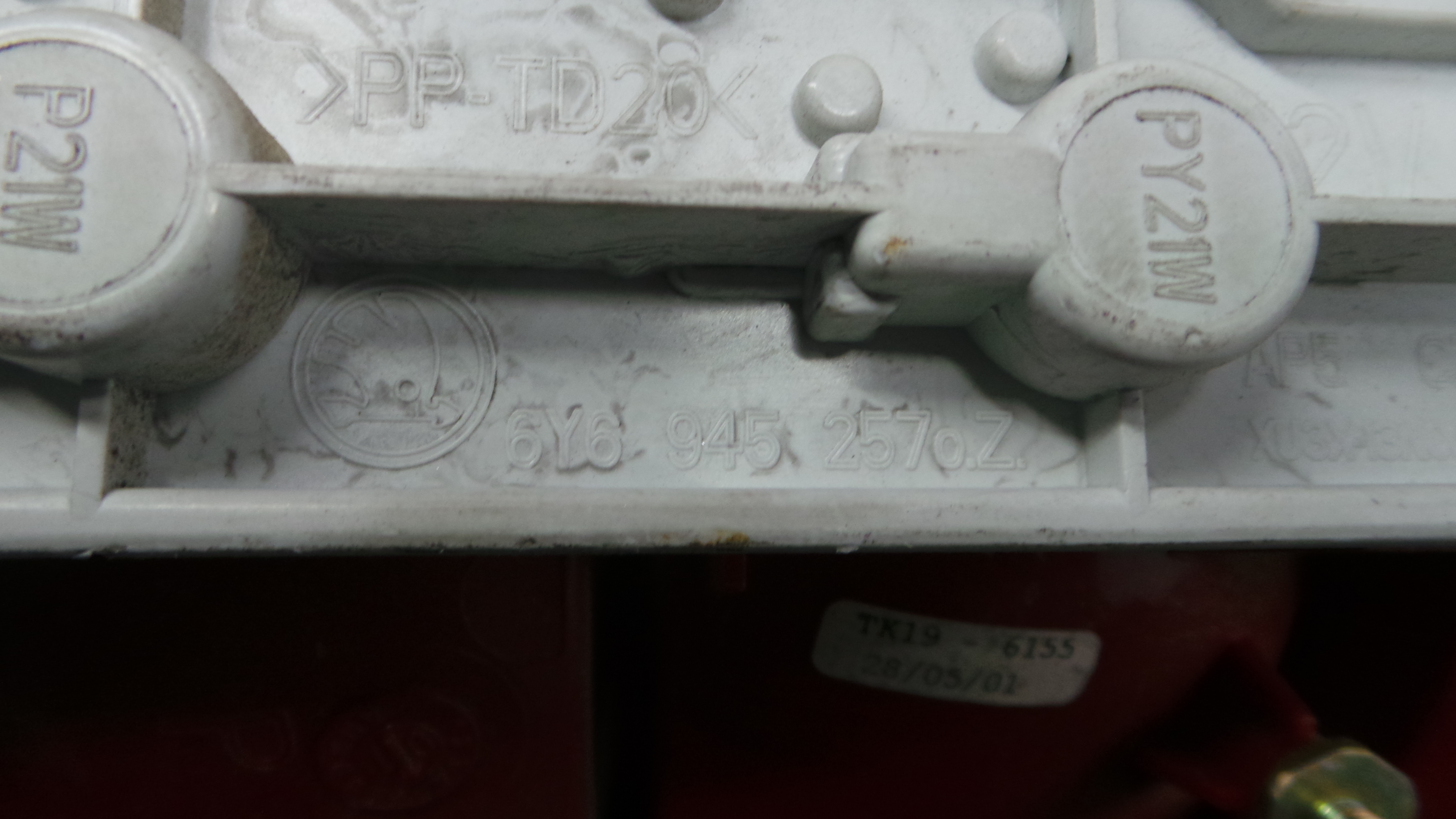 Farolim Stop Dto 6Y6945112B - SKODA FABIA I (6Y2)-35969781