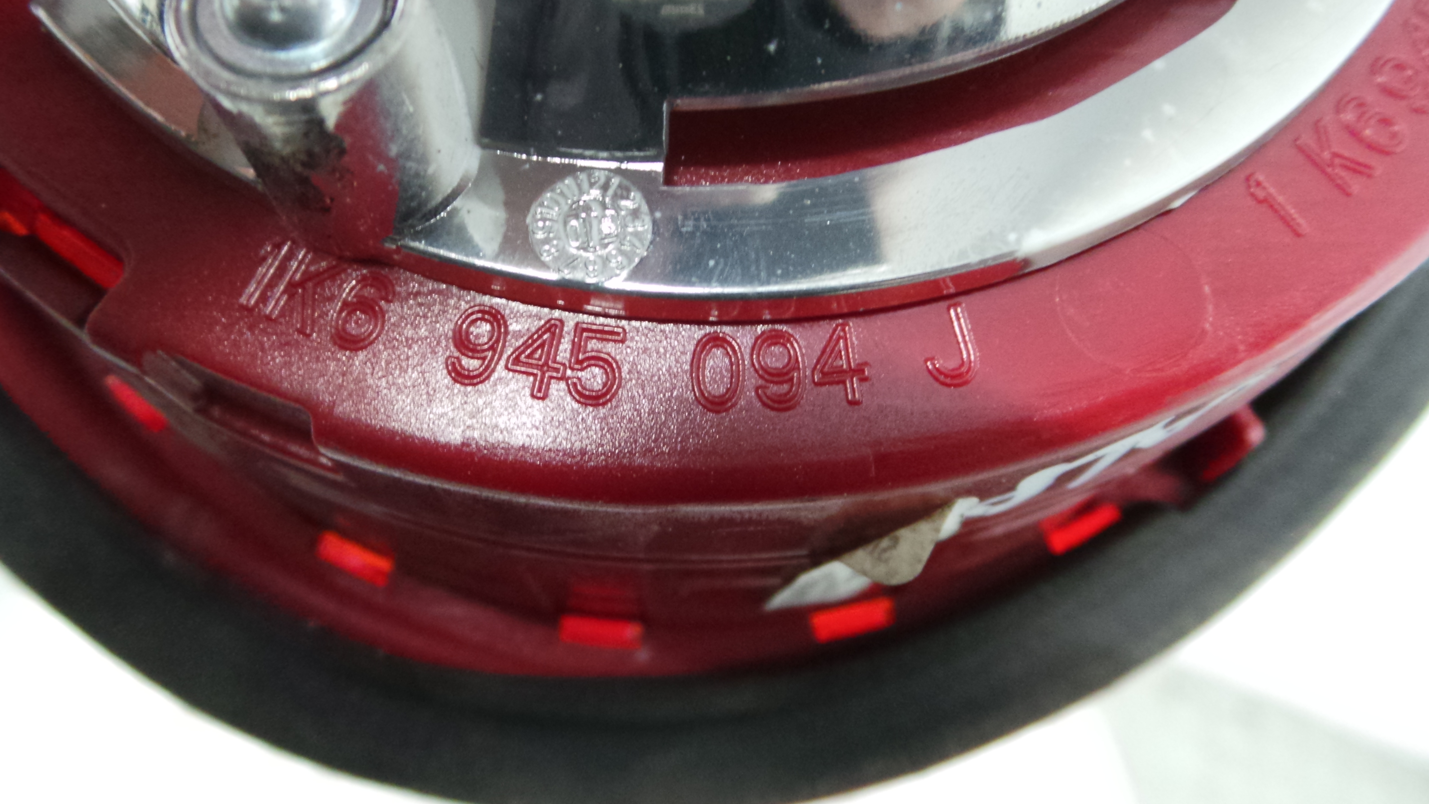 Farolim Stop Dto 1K6945094J - VW GOLF V (1K1)-35970090