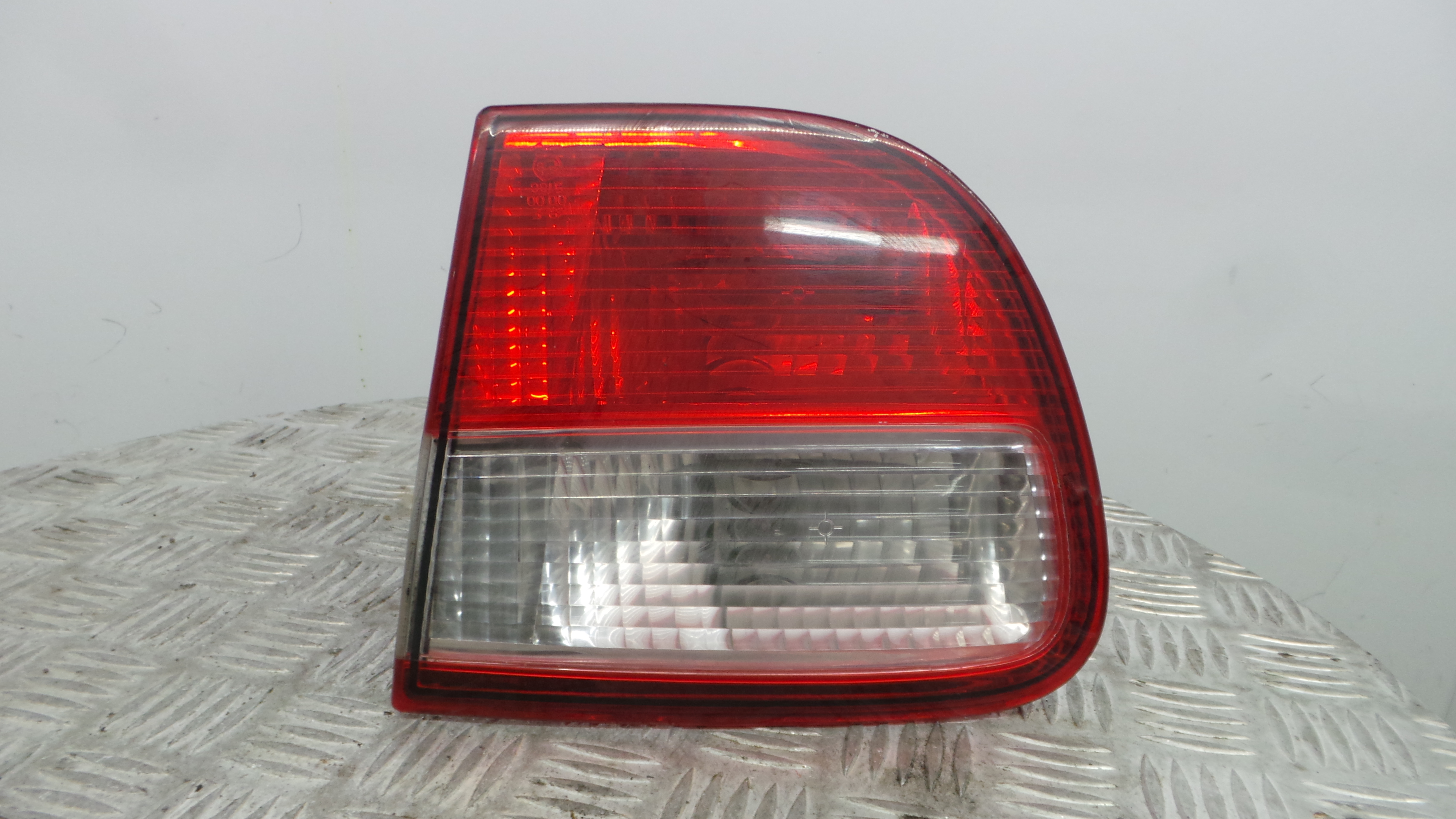 Farolim Stop Dto 1M6945092B - SEAT LEON (1M1)-35970470