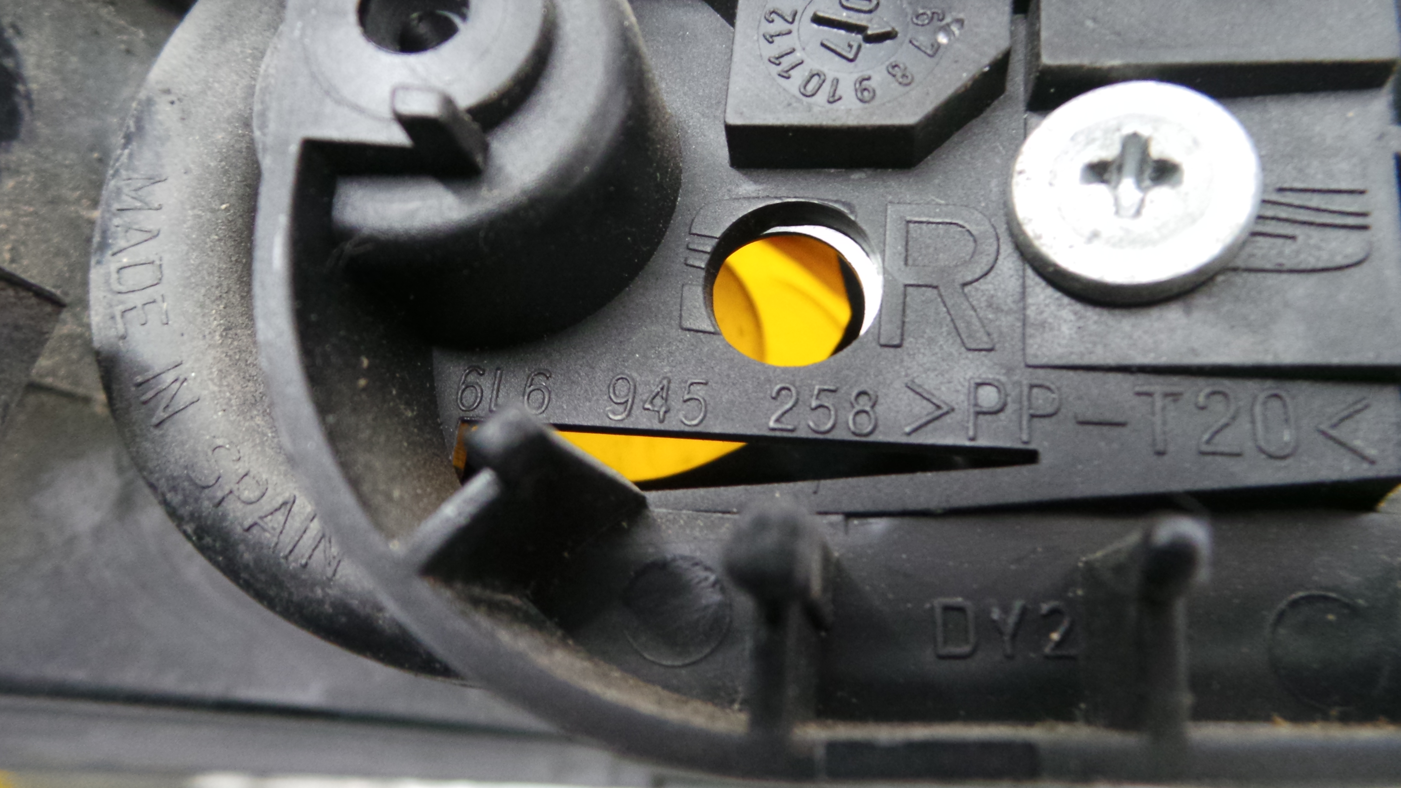 Farolim Stop Dto 6L6945096E - SEAT IBIZA III (6L1), IBIZA Mk III (6L1)-35970919