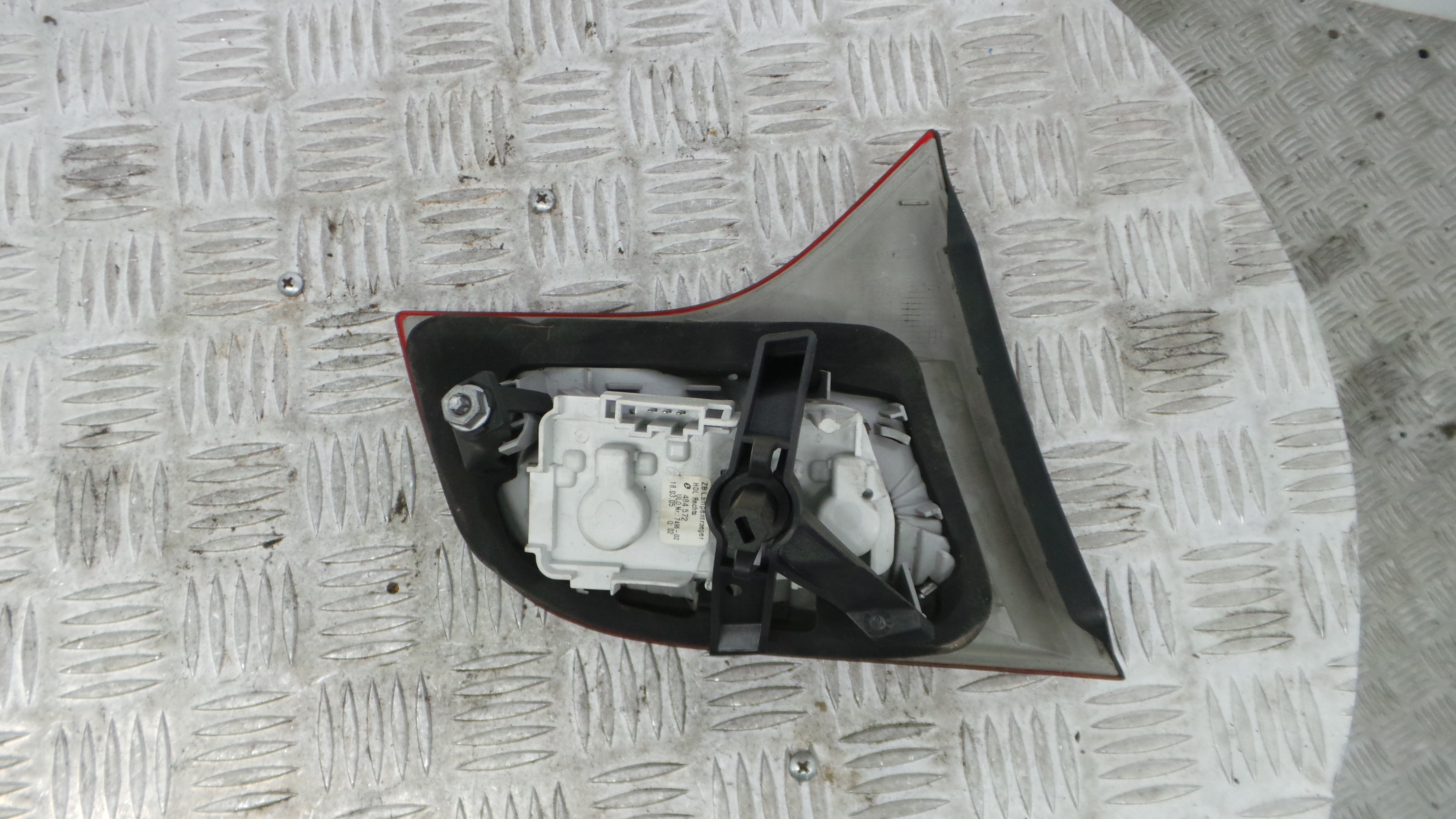 Farolim Stop Dto 8E9945094 - AUDI A4 B7 Avant (8ED)-35972523