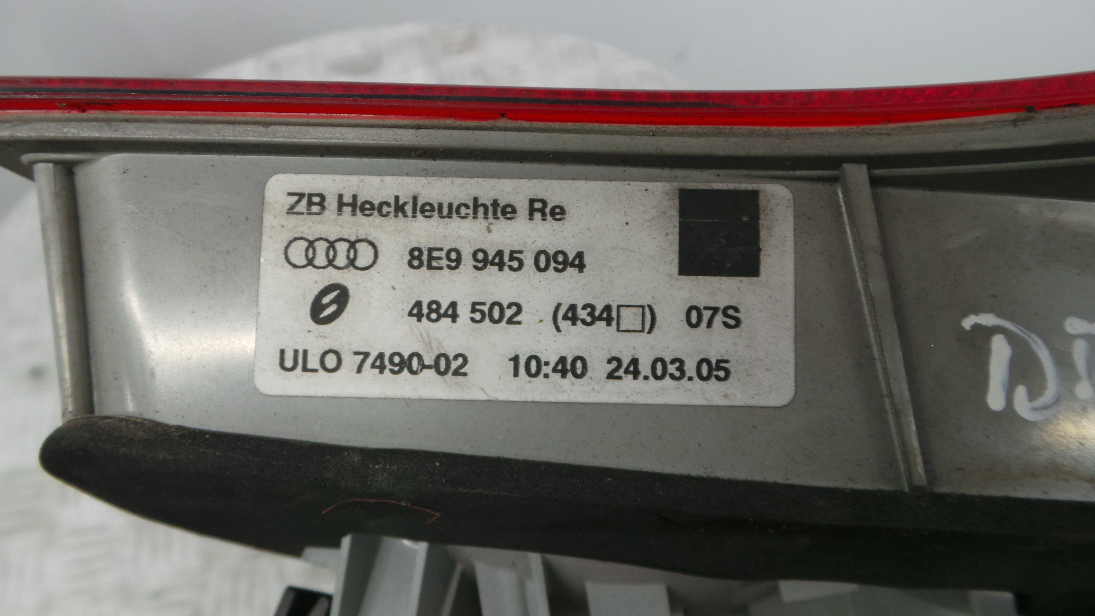 Farolim Stop Dto 8E9945094 - AUDI A4 B7 Avant (8ED)-35972523