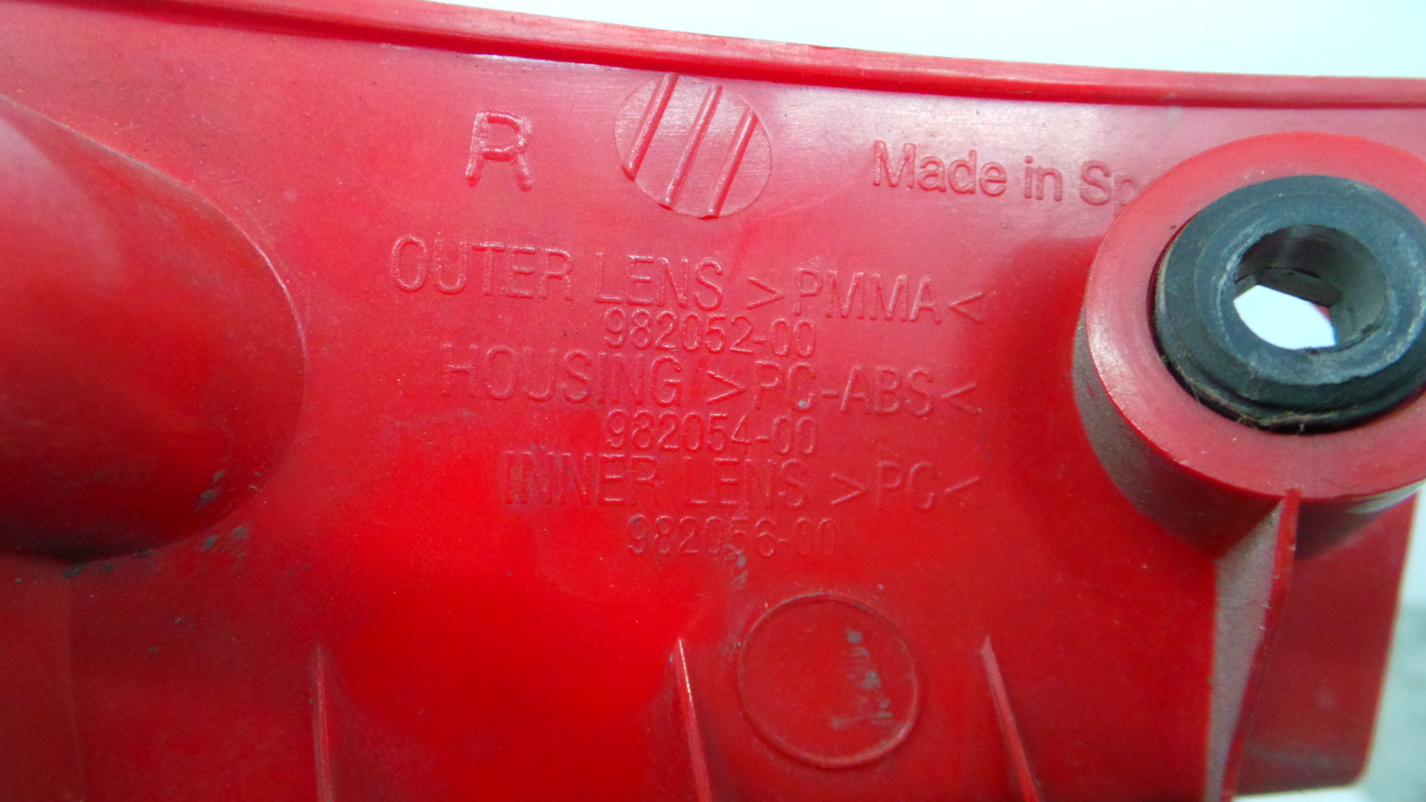 Farolim Stop Dto 98205200 - SEAT LEON (1P1)-35972526