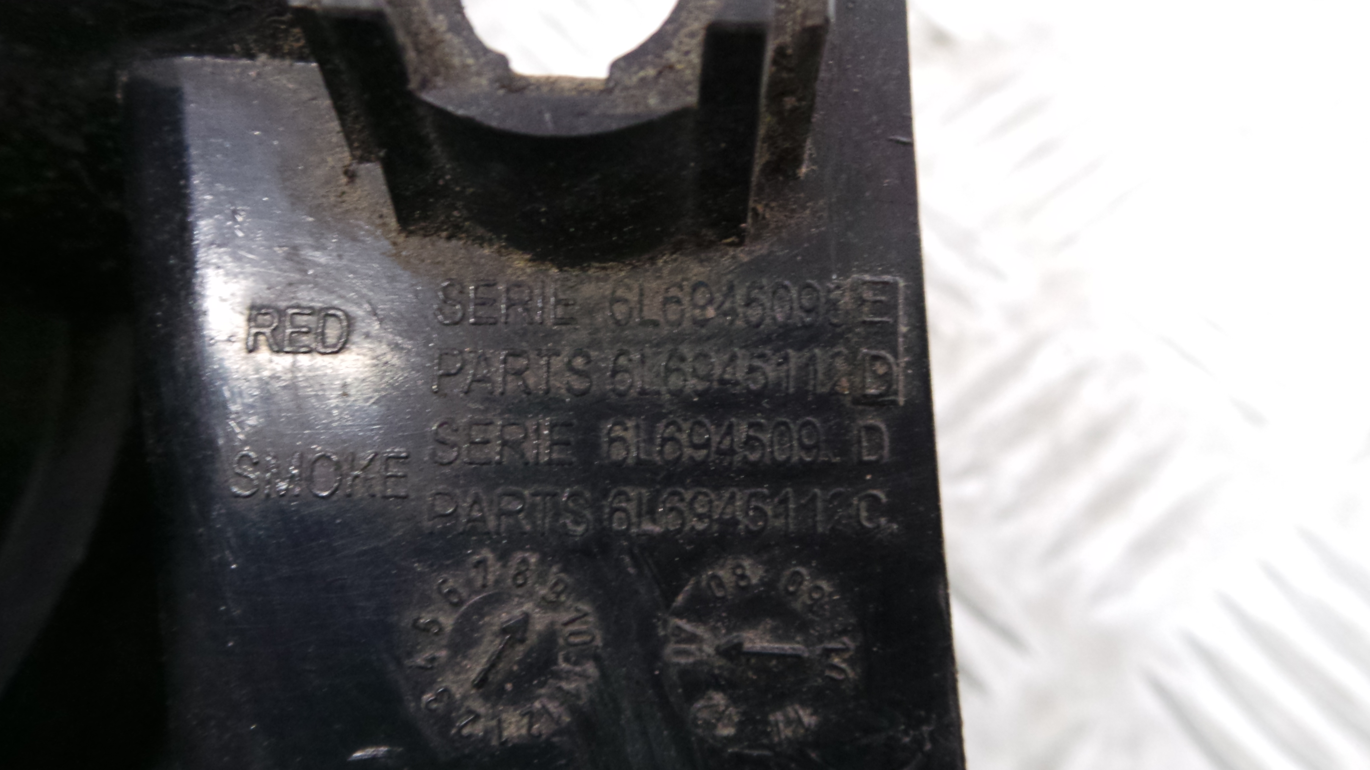 Farolim Stop Dto 6L6945096E - SEAT IBIZA III (6L1), IBIZA Mk III (6L1)-35972556