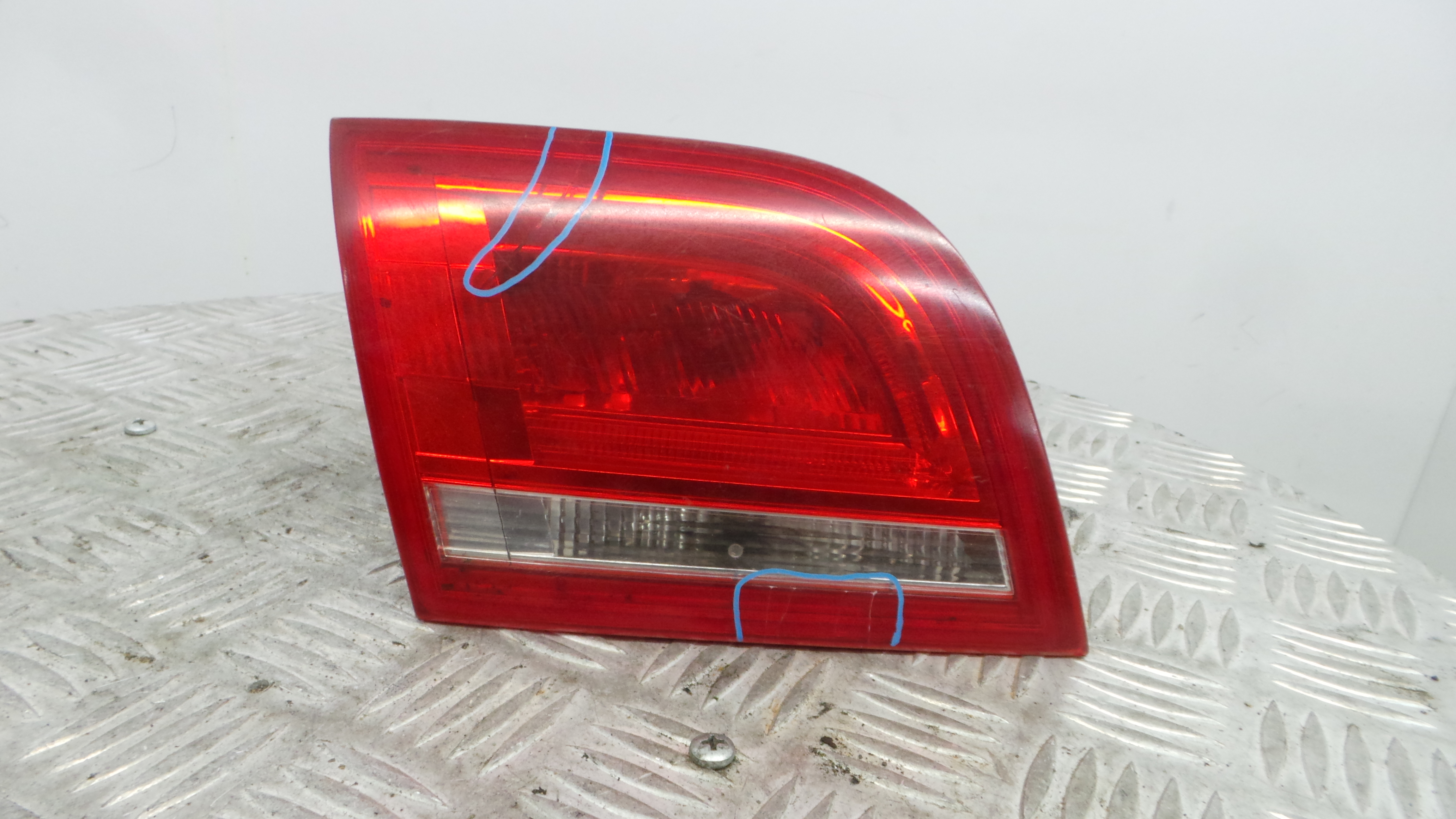 Farolim Stop Esq 8P4945093D - AUDI A3 (8P1)-35972748 Farolim Stop Esq 8P4945093D - AUDI A3 (8P1)-35972748