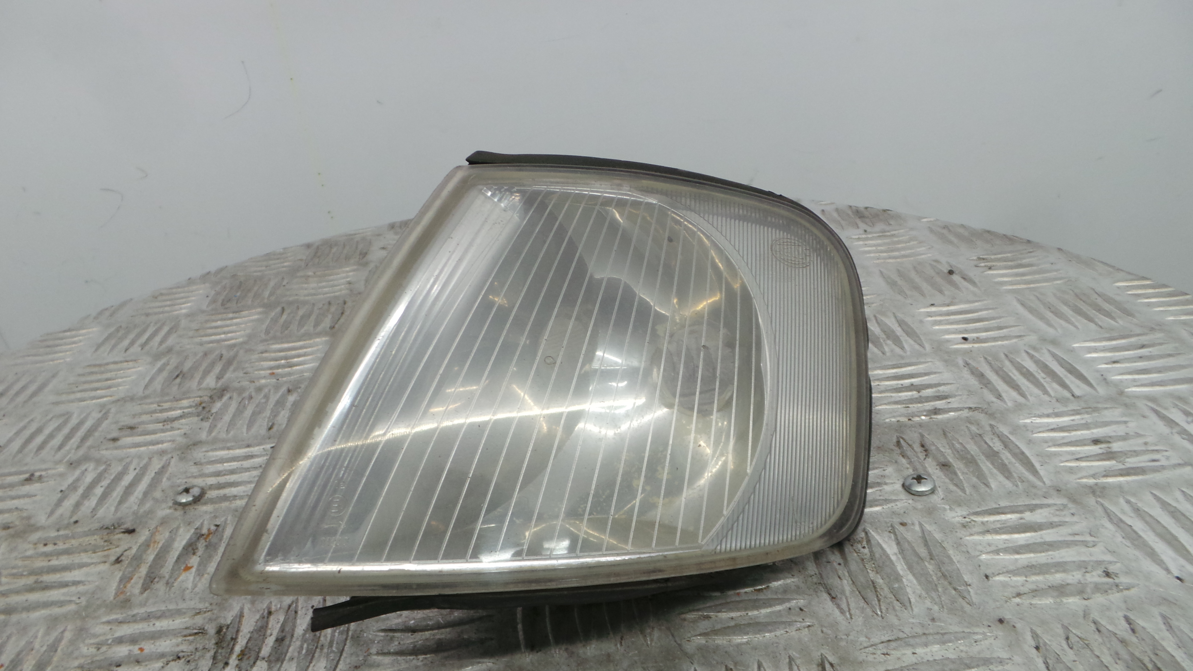 Farolim de Pisca Frente Esq 8D0953049C - AUDI A3 (8L1)-36056892