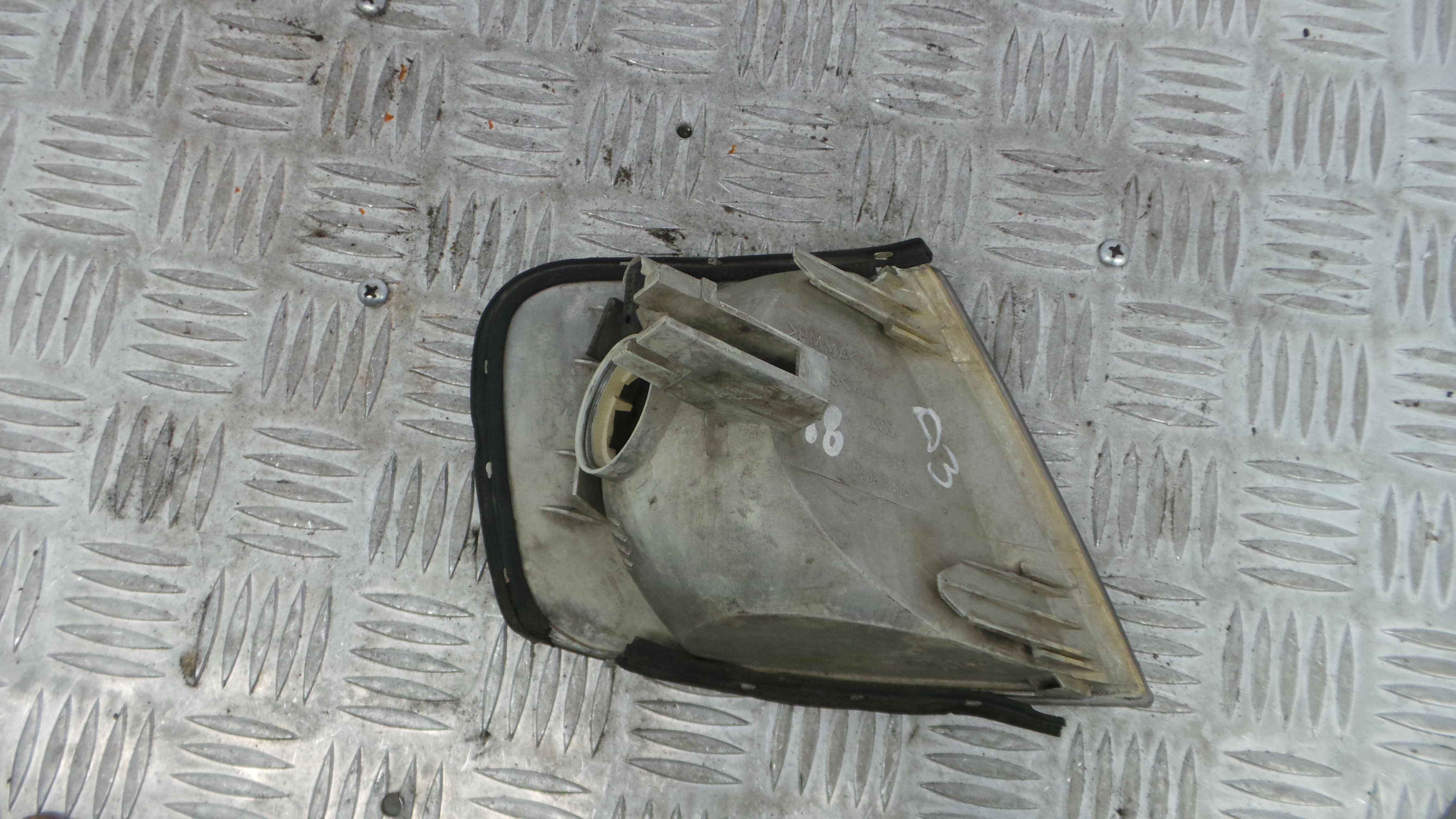 Farolim de Pisca Frente Esq 8D0953049C - AUDI A3 (8L1)-36056892