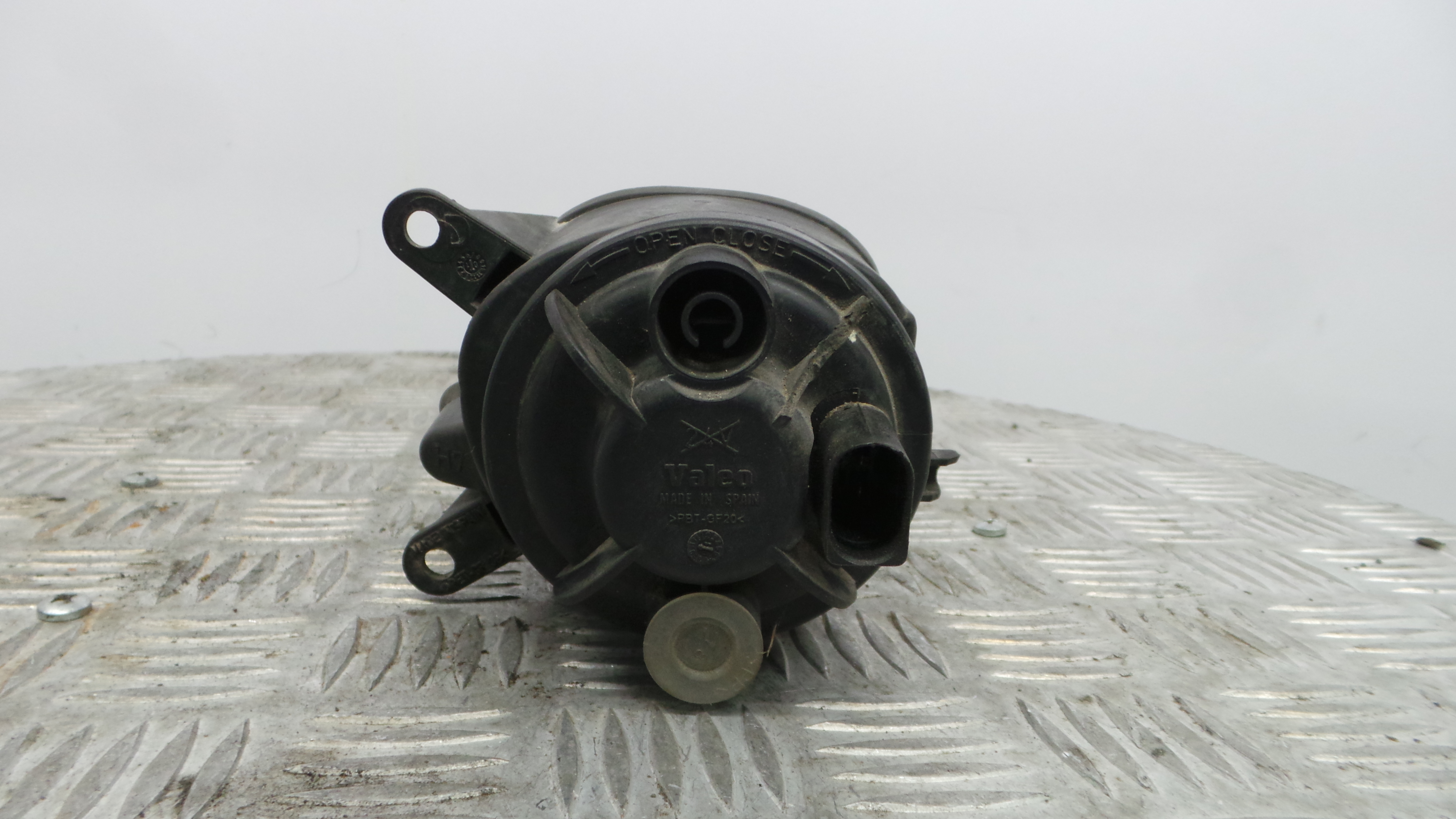 Farol Nevoeiro Direito 8L0941700A - AUDI A3 (8L1)-36056917