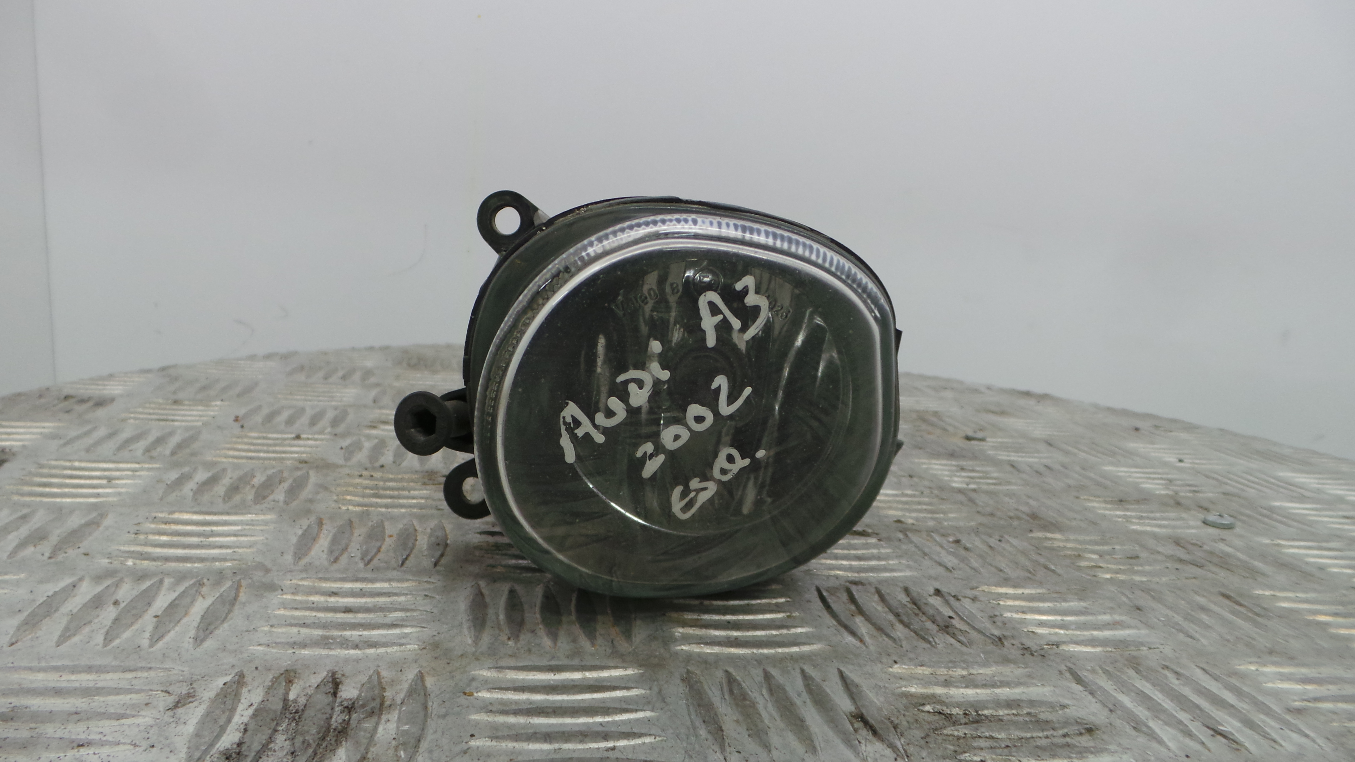 Farol Nevoeiro Esquerdo 8L0941699A - AUDI A3 (8L1)-36056920 Farol Nevoeiro Esquerdo 8L0941699A - AUDI A3 (8L1)-36056920